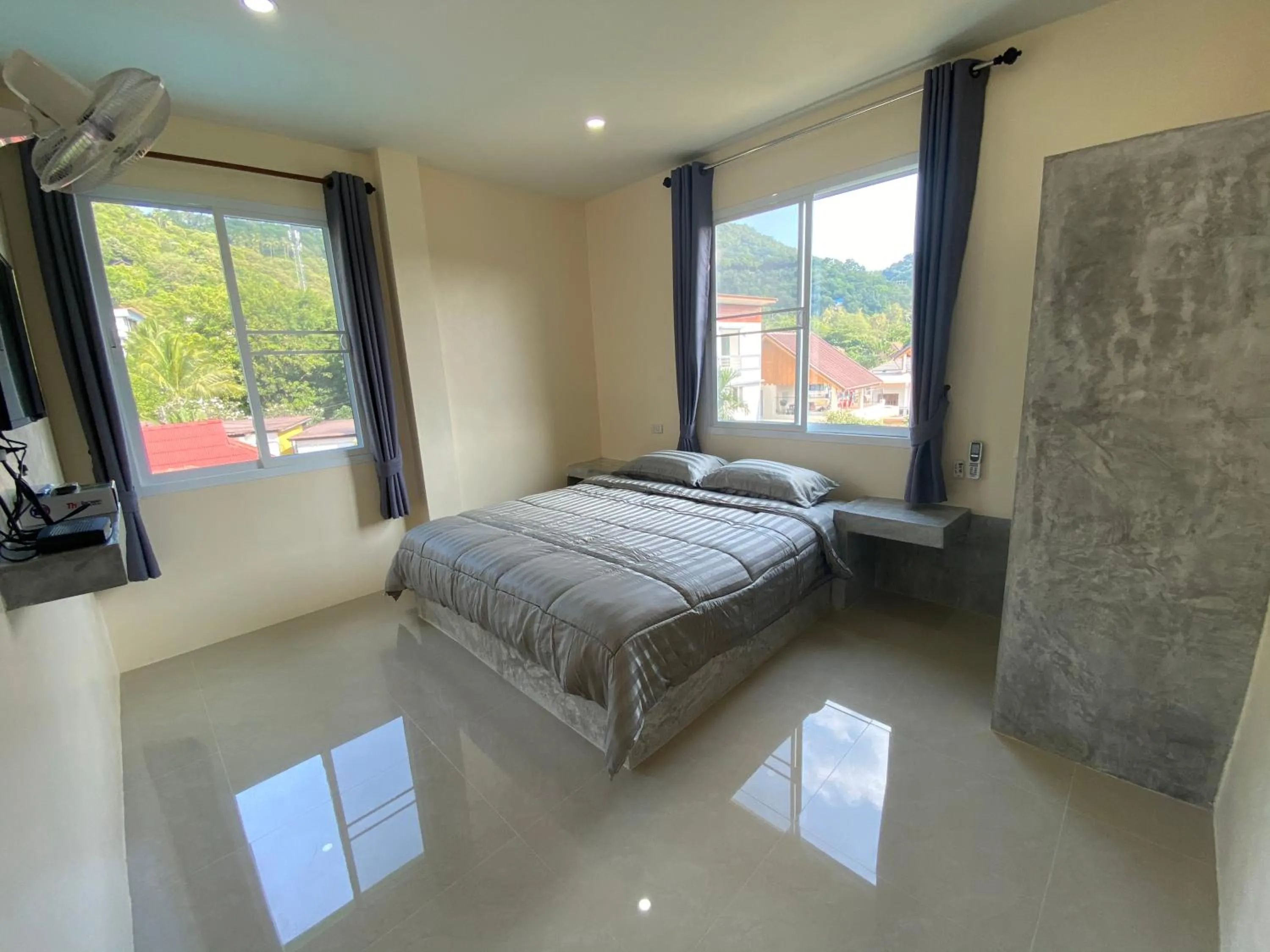 Photo of the whole room, Bed in Budchui Guesthouse