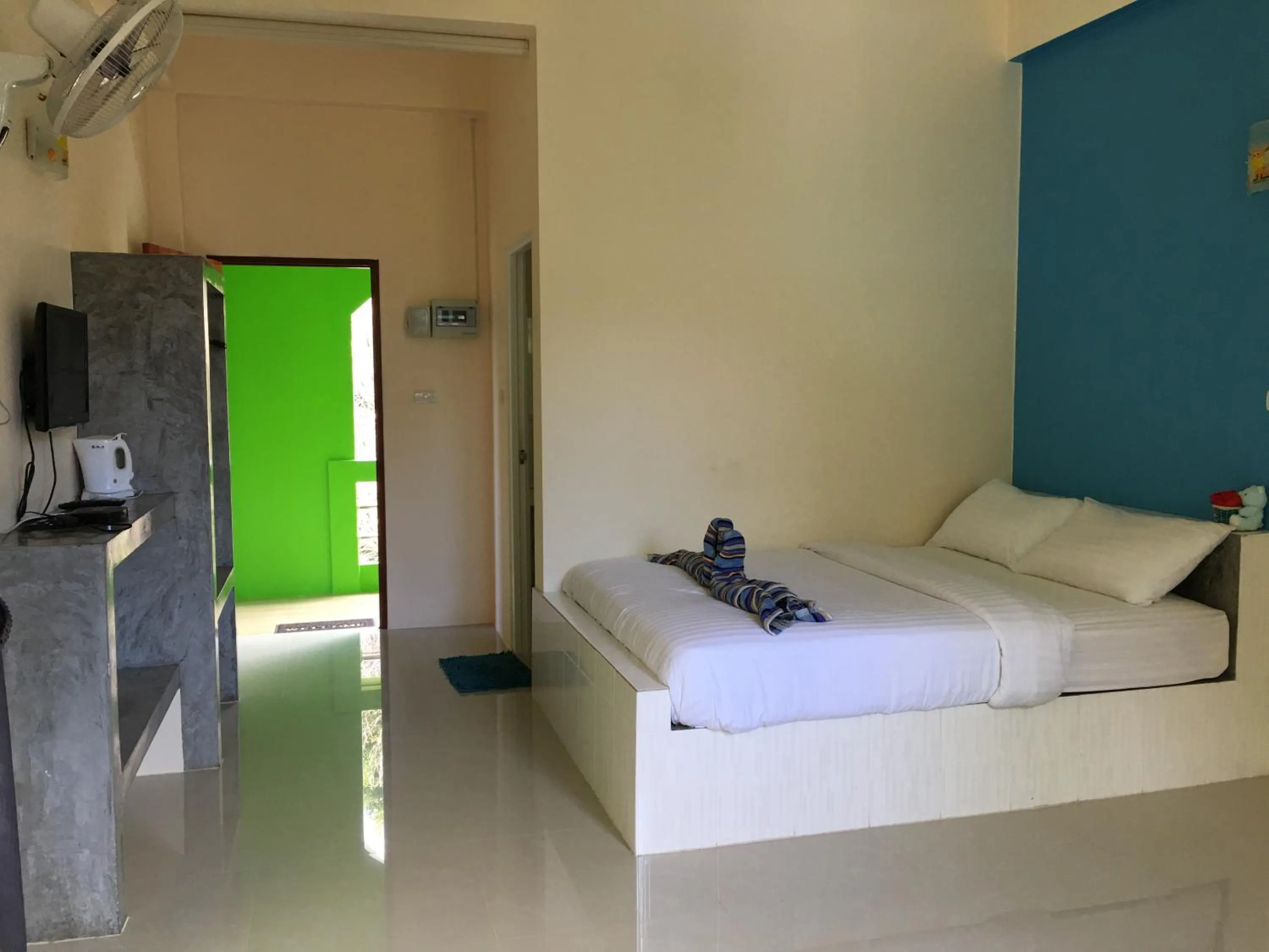 Photo of the whole room, Bed in Budchui Guesthouse