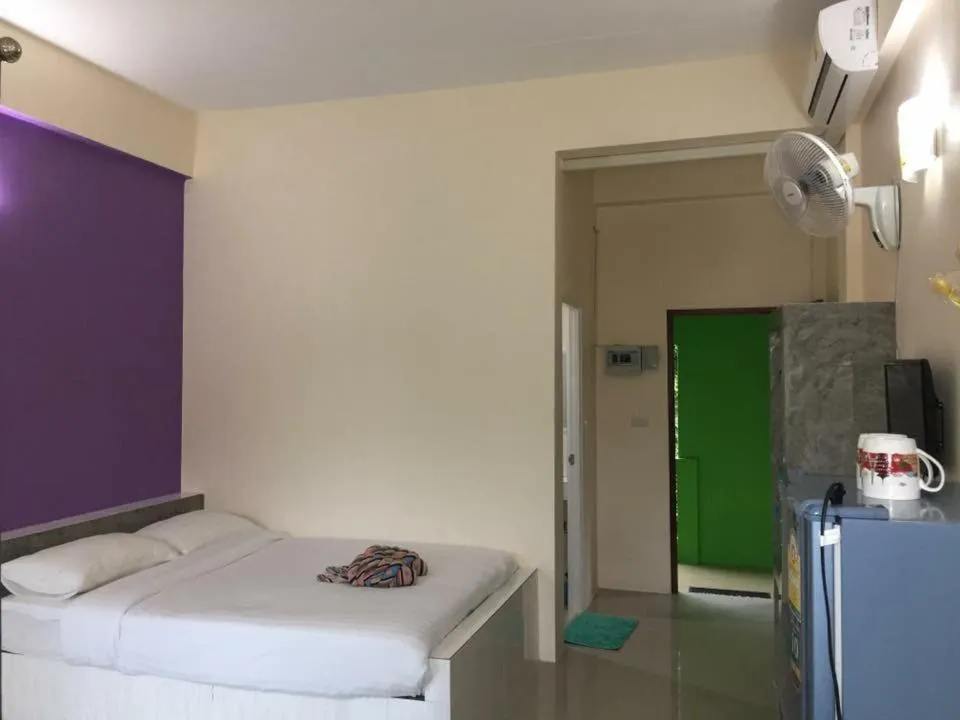 Bedroom, Bed in Budchui Guesthouse