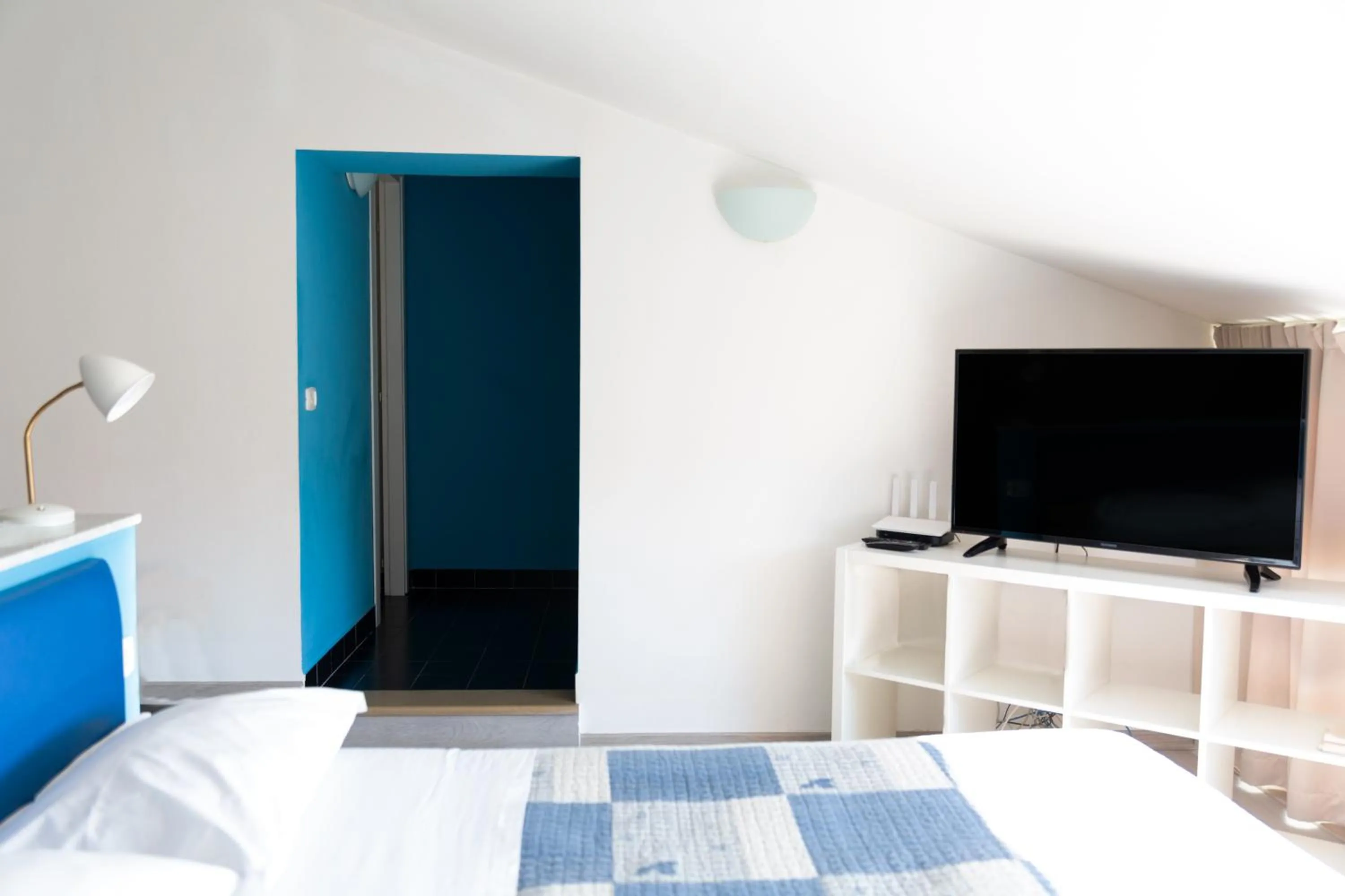 Communal lounge/ TV room, Bed in B&B Palazzo Mirelli