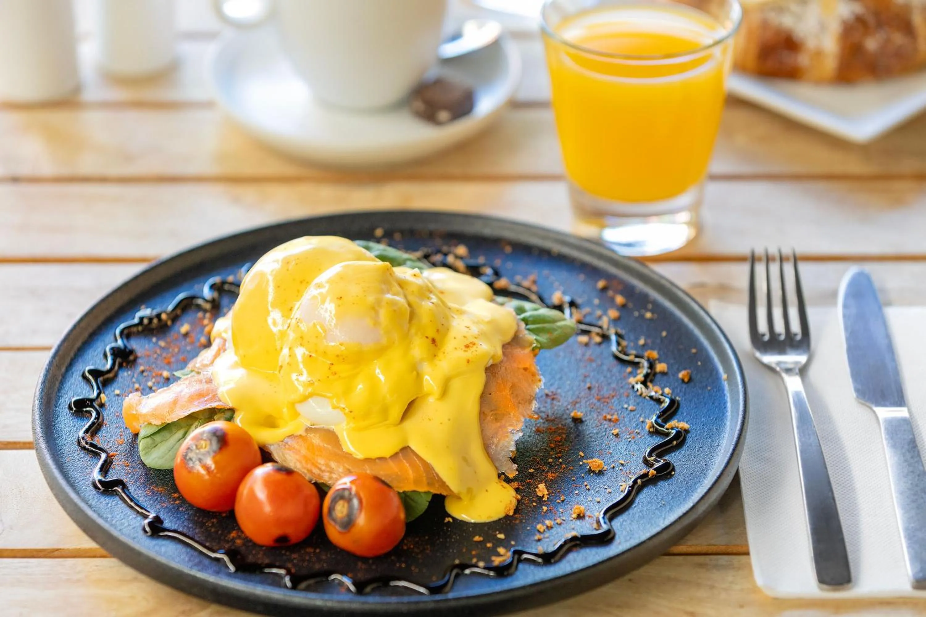 Food and drinks in Club Wyndham Perth, Trademark Collection by Wyndham