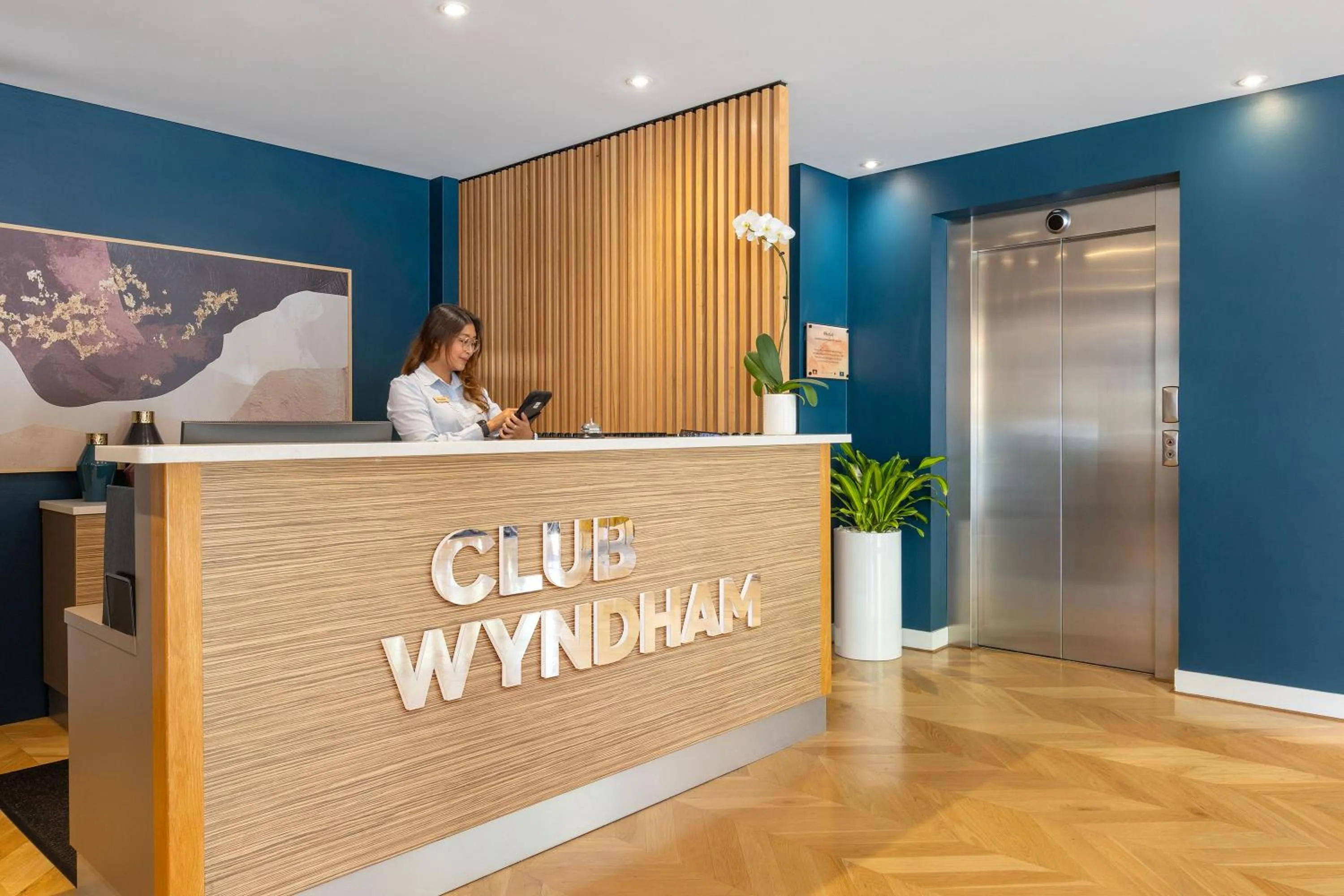 Lobby or reception in Club Wyndham Perth, Trademark Collection by Wyndham