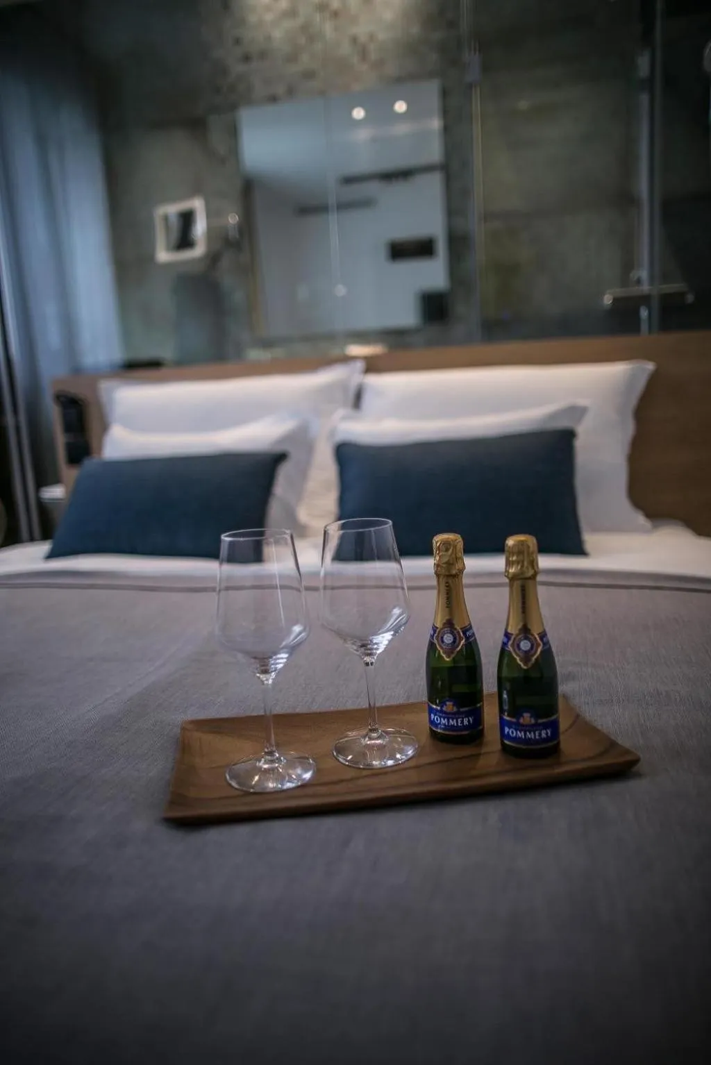 Bed in Rooms Lejletul