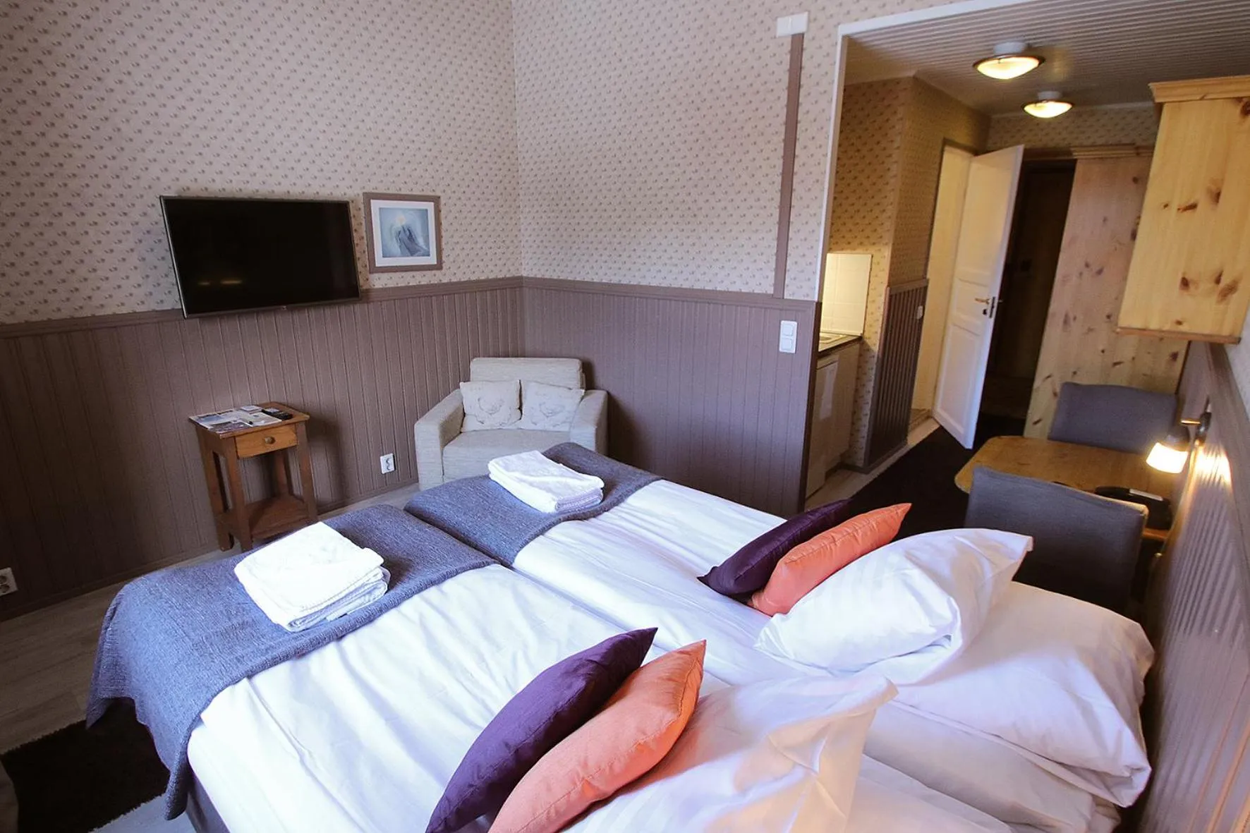 TV and multimedia, Bed in Hotel Hullu Poro