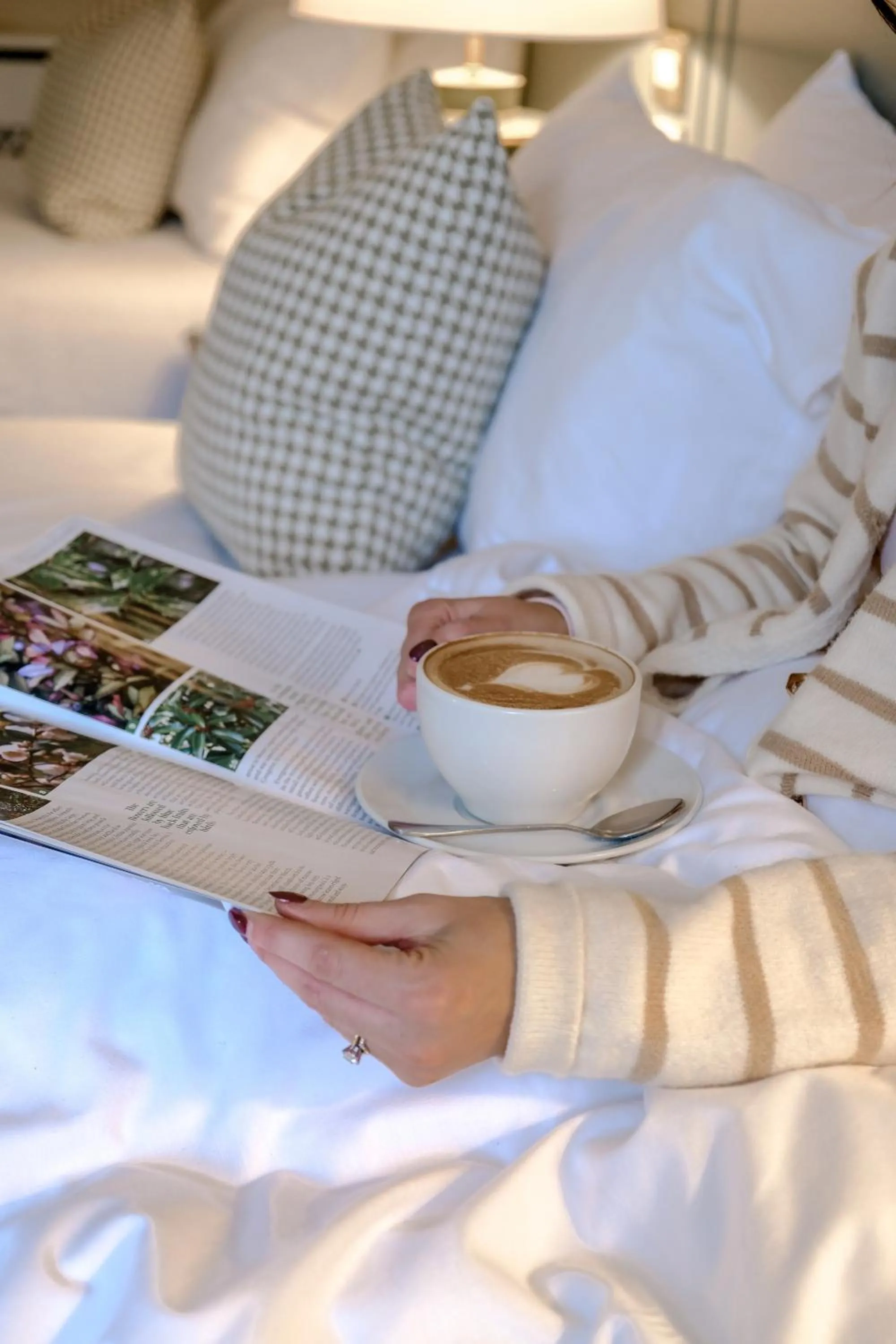 room service, Bed in The Abbeyleix Manor Hotel