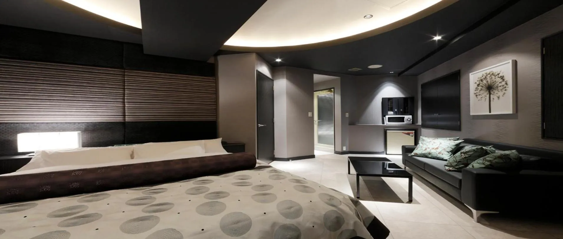 Photo of the whole room, Bed in Hotel VARKIN