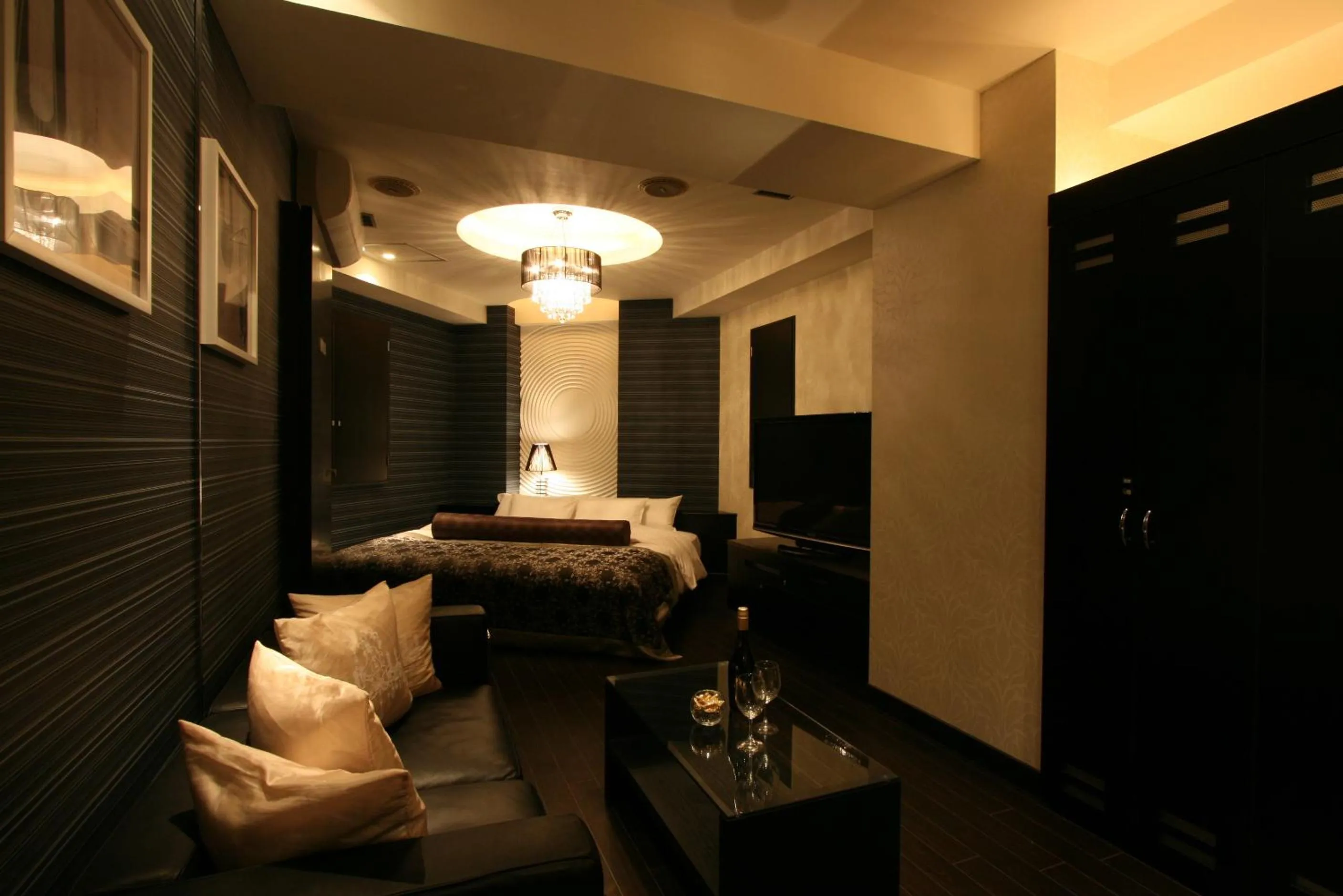 Photo of the whole room, Bed in Hotel VARKIN