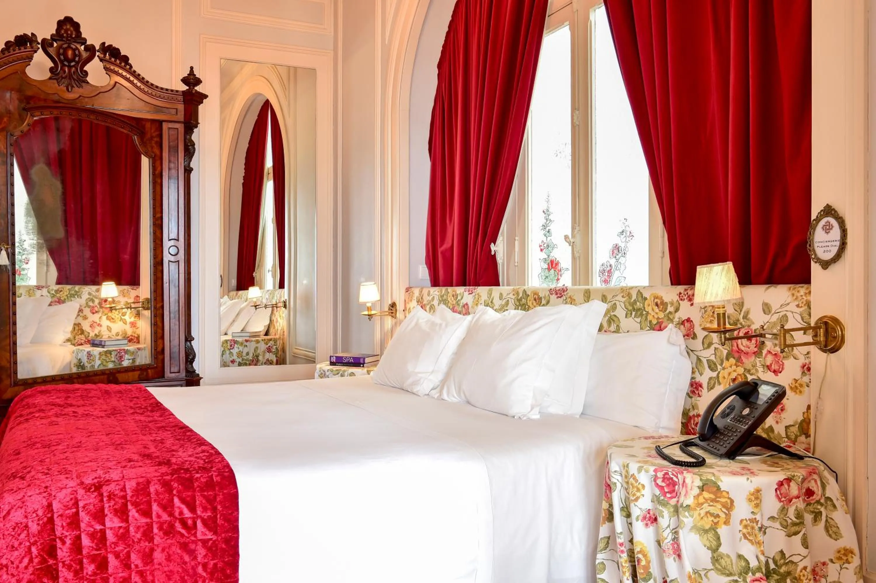 Bed in Palacete Chafariz Del Rei - by Unlock Hotels