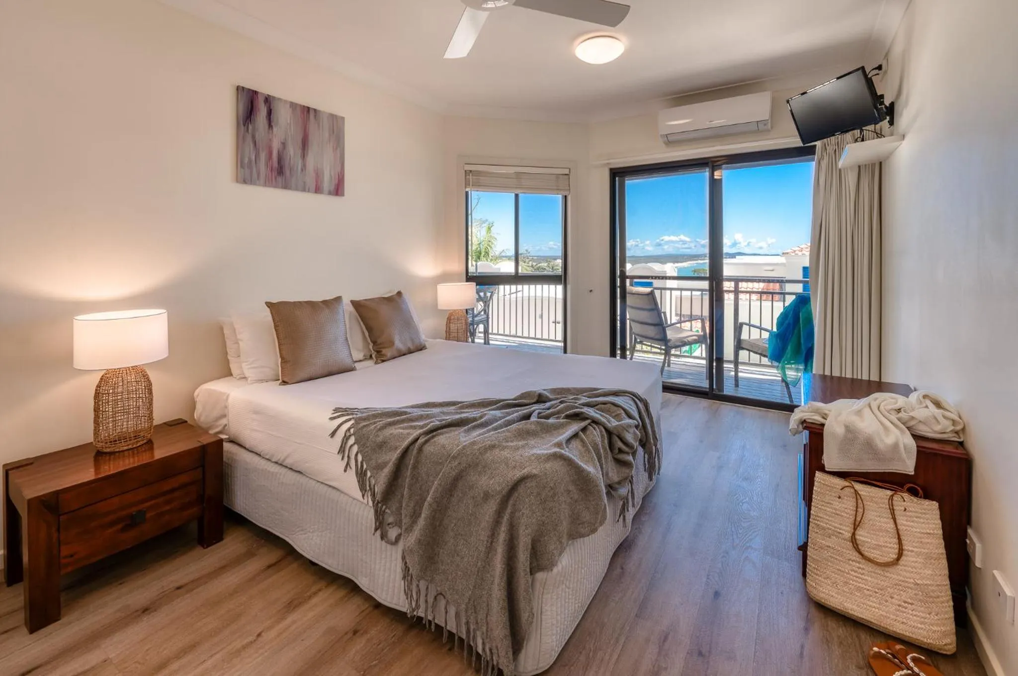 Bedroom, Bed in The Point Coolum