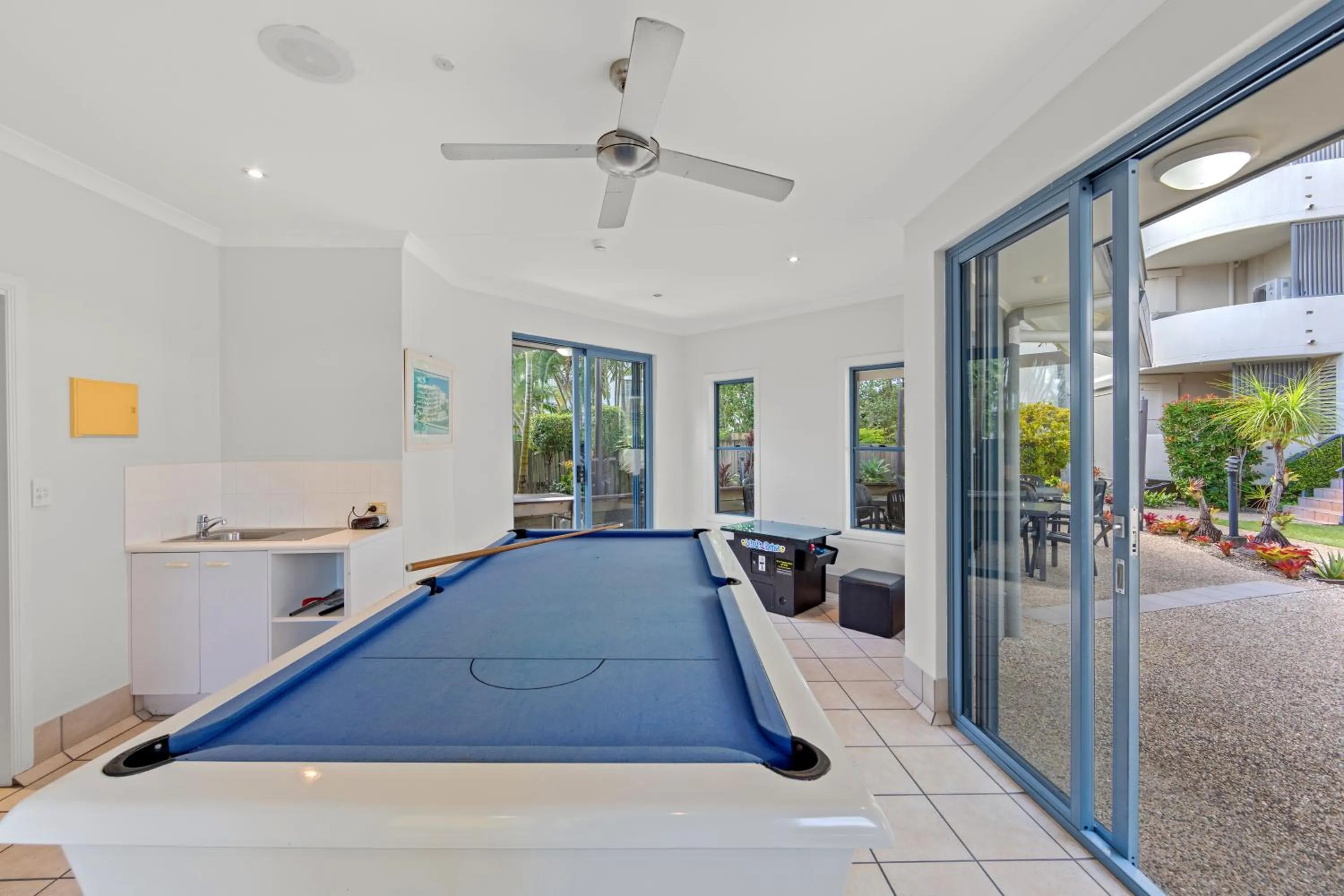 Billiard in Alexandra on the Pacific