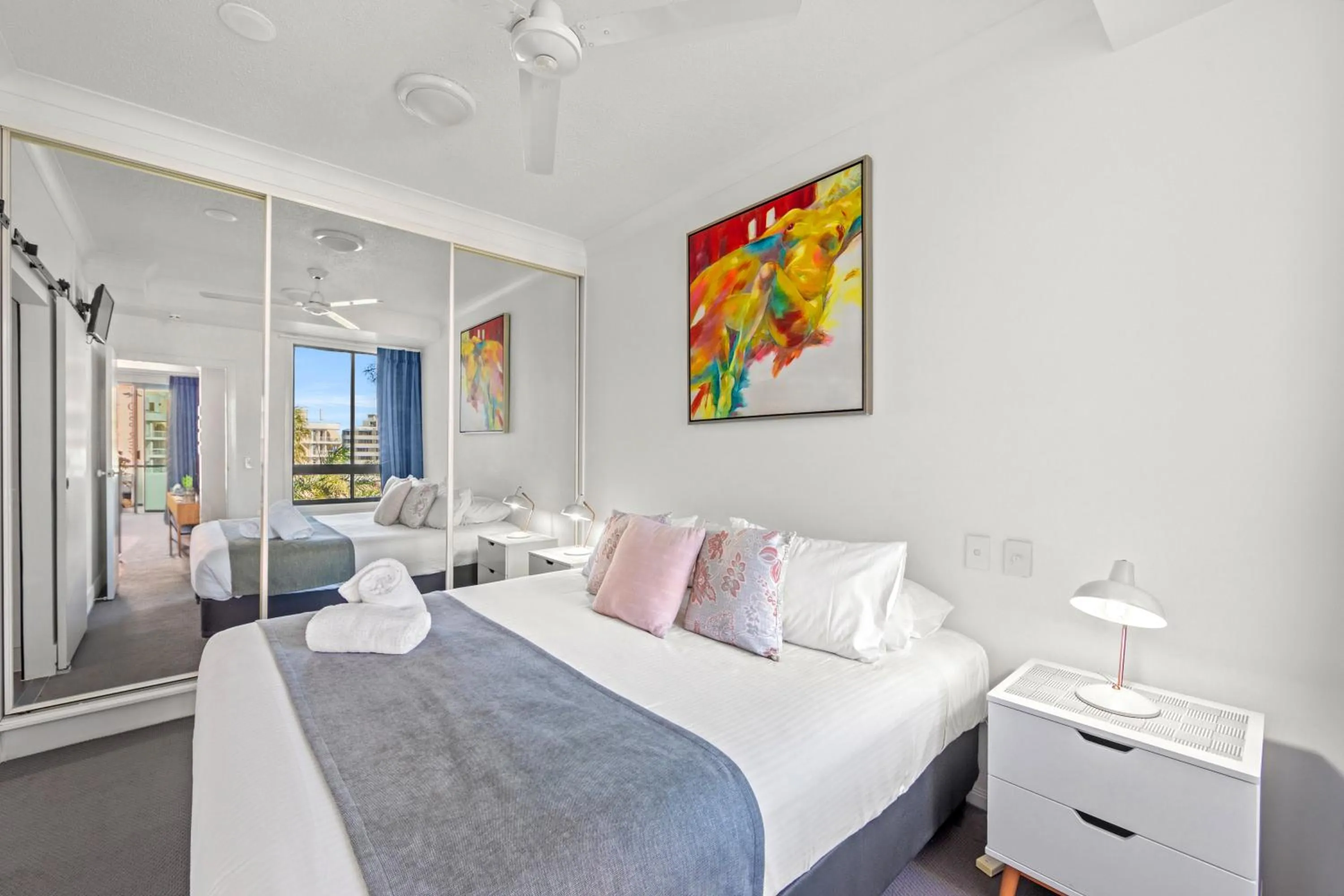 Bed in Alexandra on the Pacific