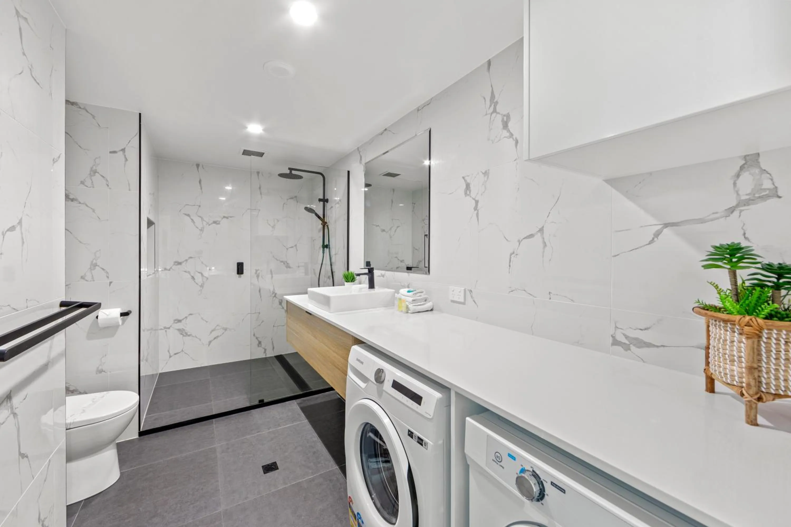 Bathroom in Alexandra on the Pacific