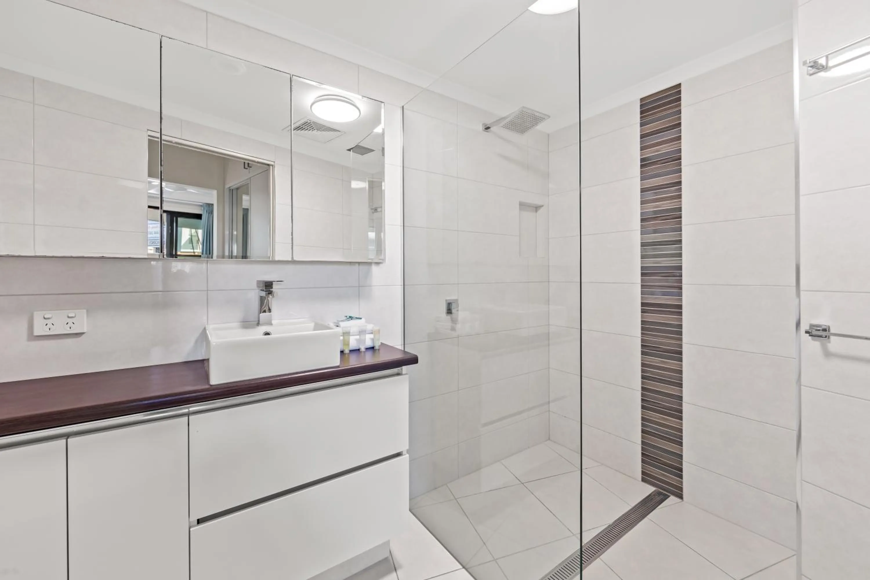 Bathroom in Alexandra on the Pacific