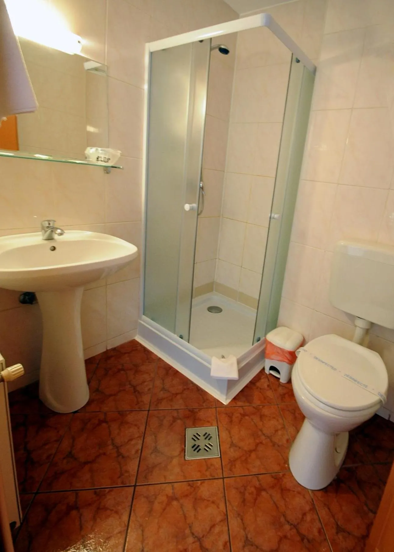 Bathroom in Hotel Everest