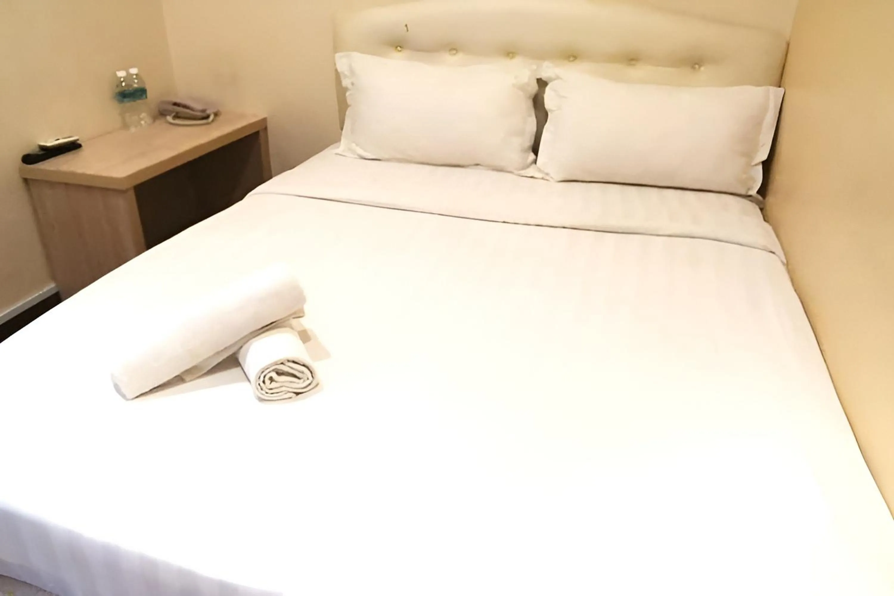 Bed in YP Boutique Hotel, Paradigm Mall Petaling Jaya