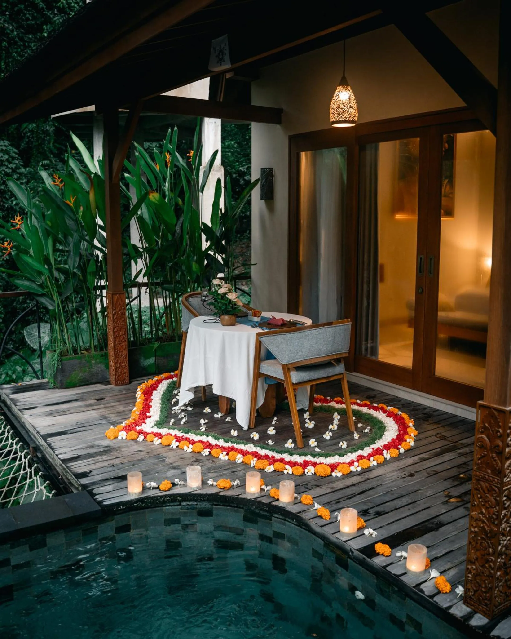 Dining area in Jannata Resort and Spa