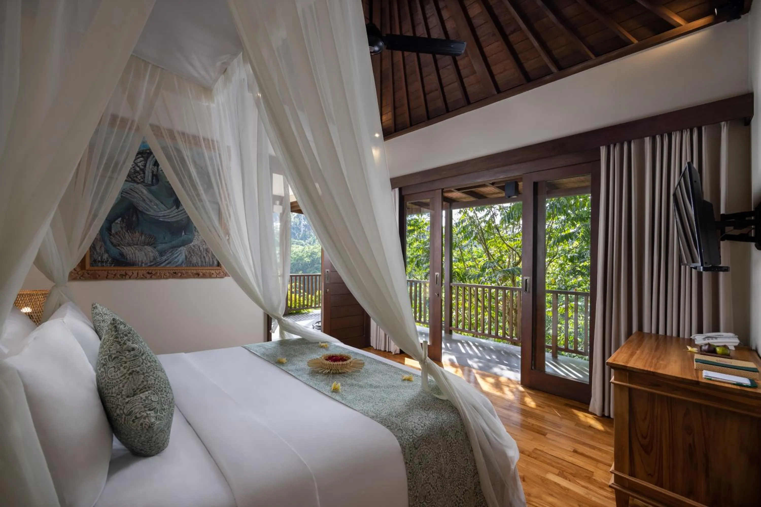 Bed in Jannata Resort and Spa
