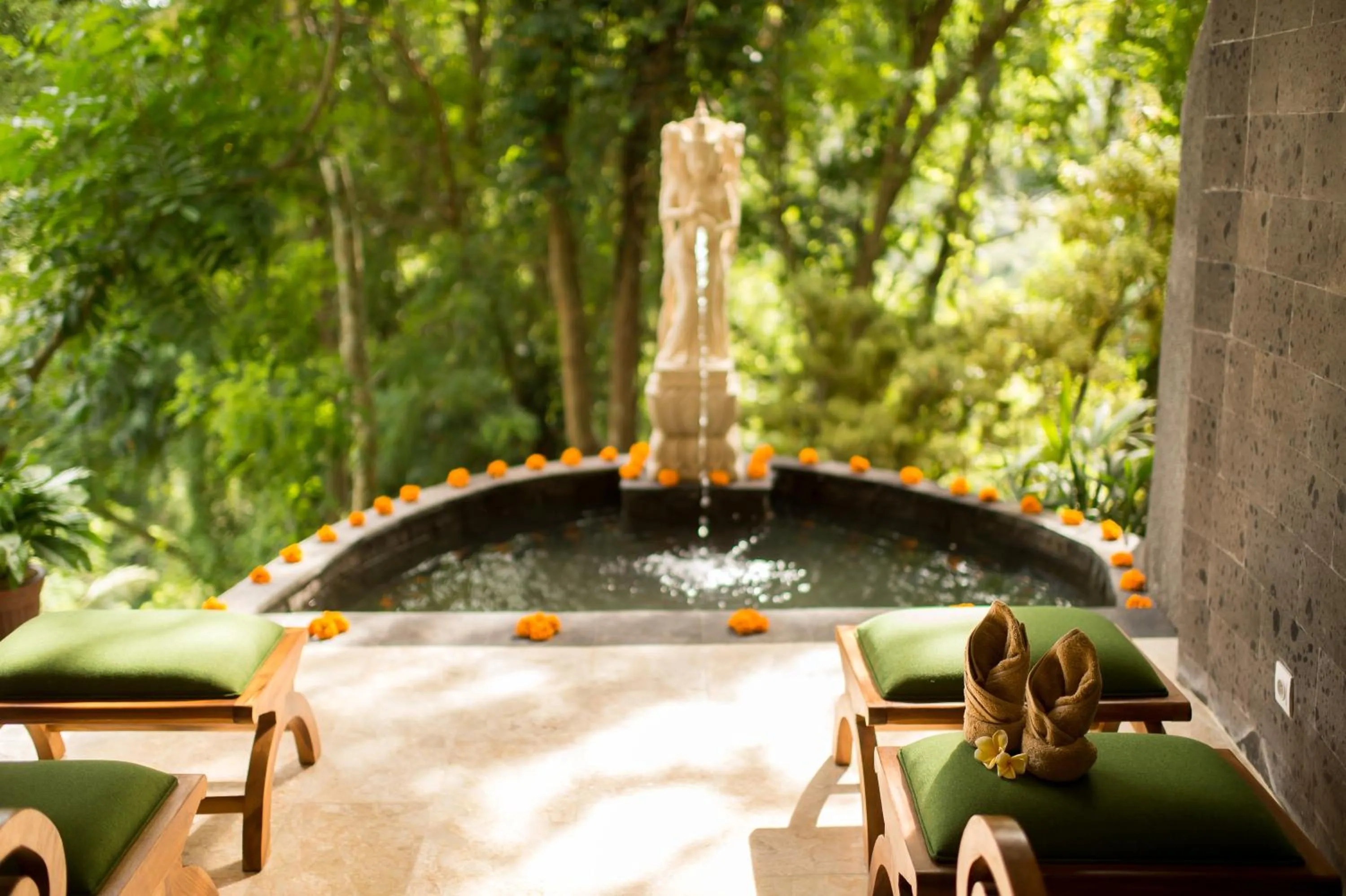 Massage in Jannata Resort and Spa