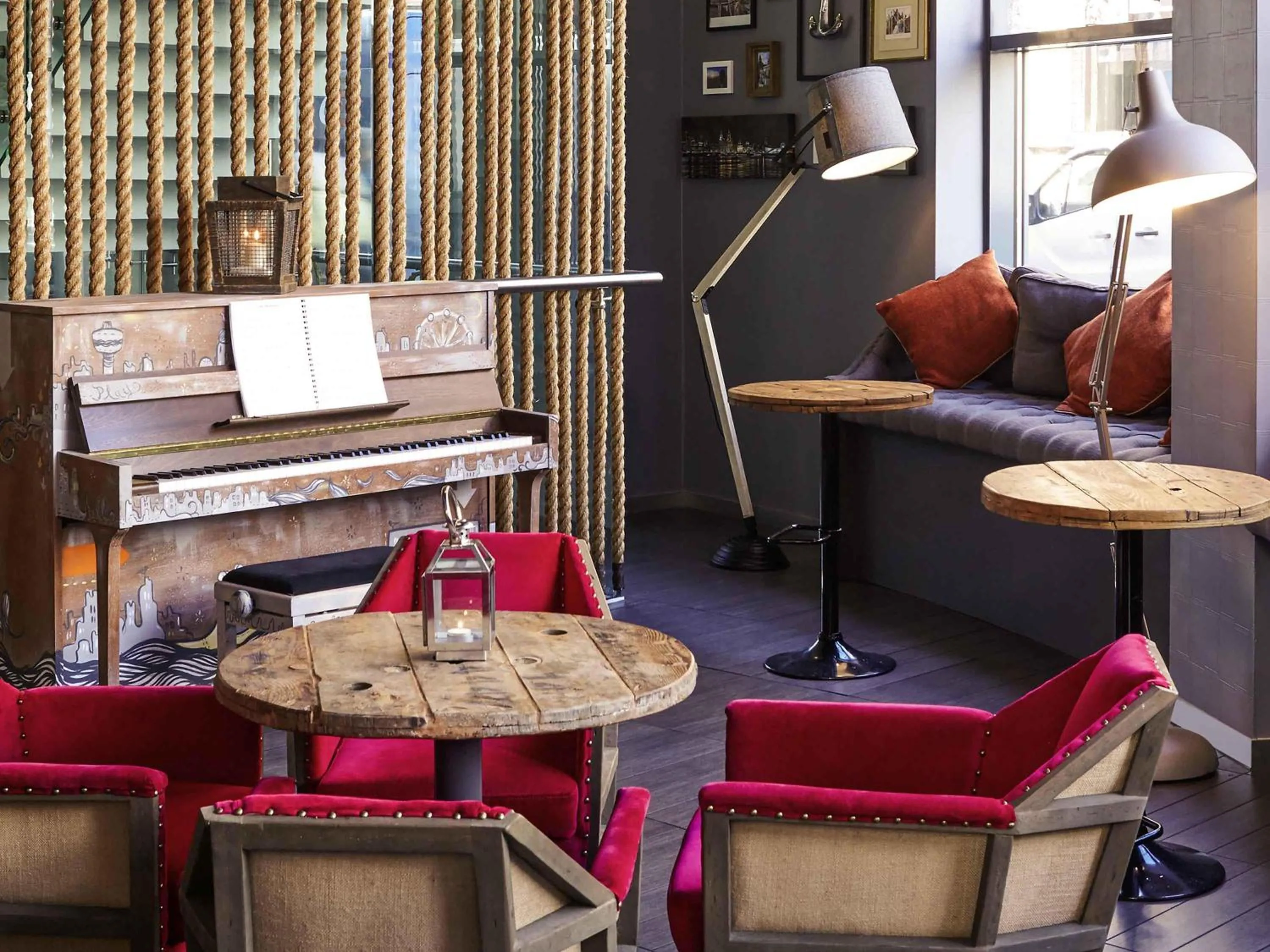 Restaurant/places to eat in Novotel Liverpool Centre