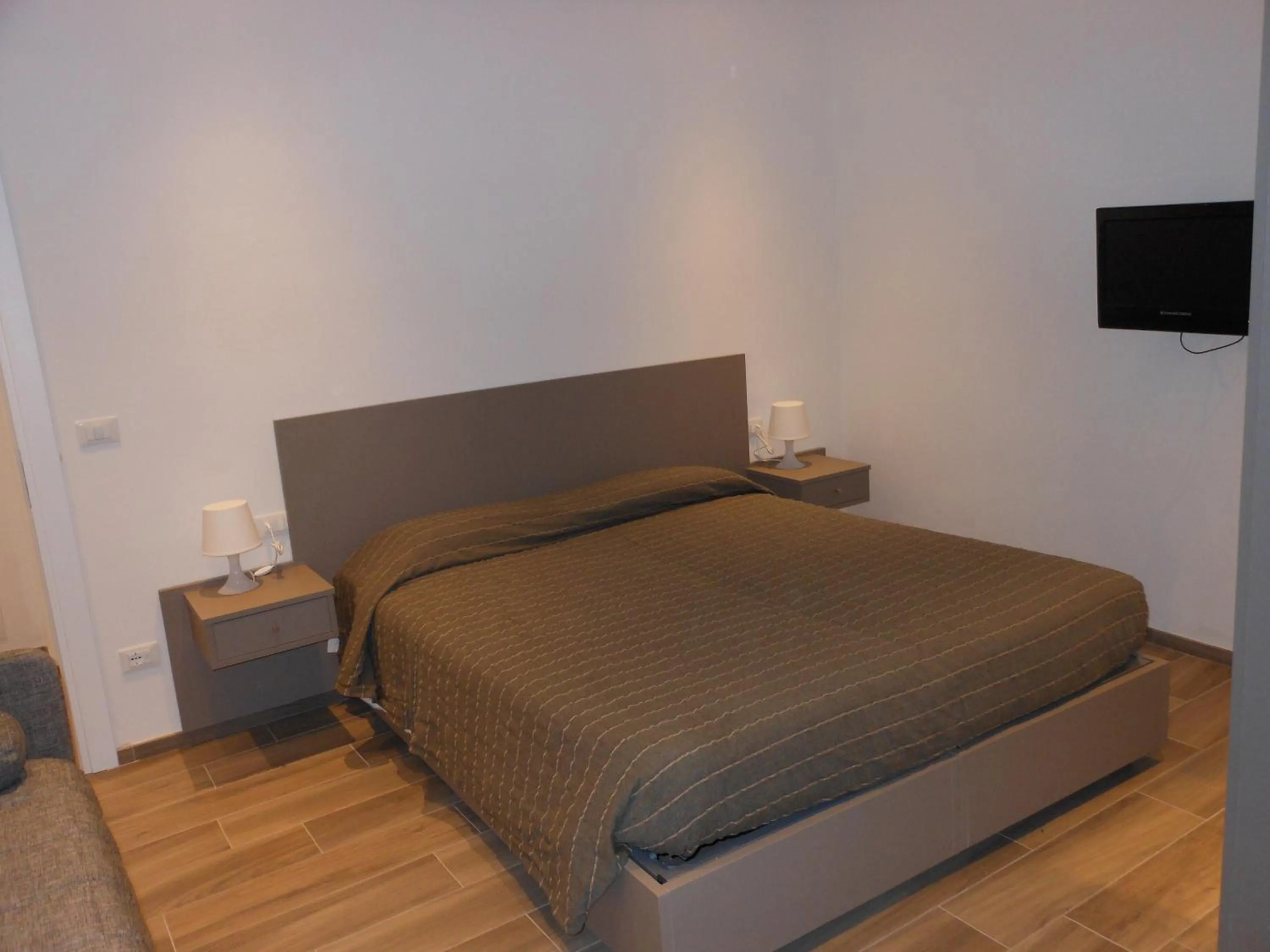 Bed in Residence Fanny