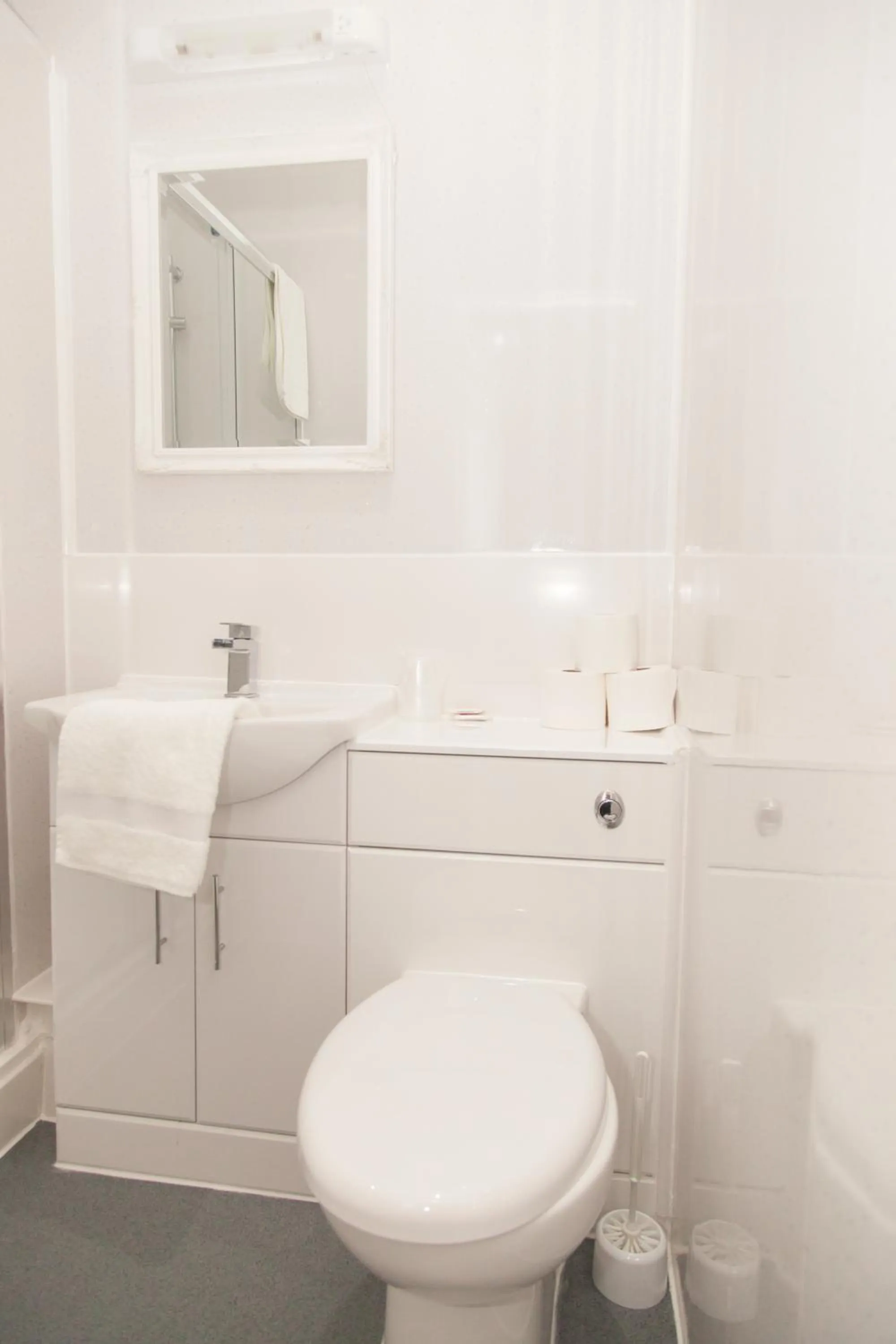 Bathroom in The Beechfield Hotel