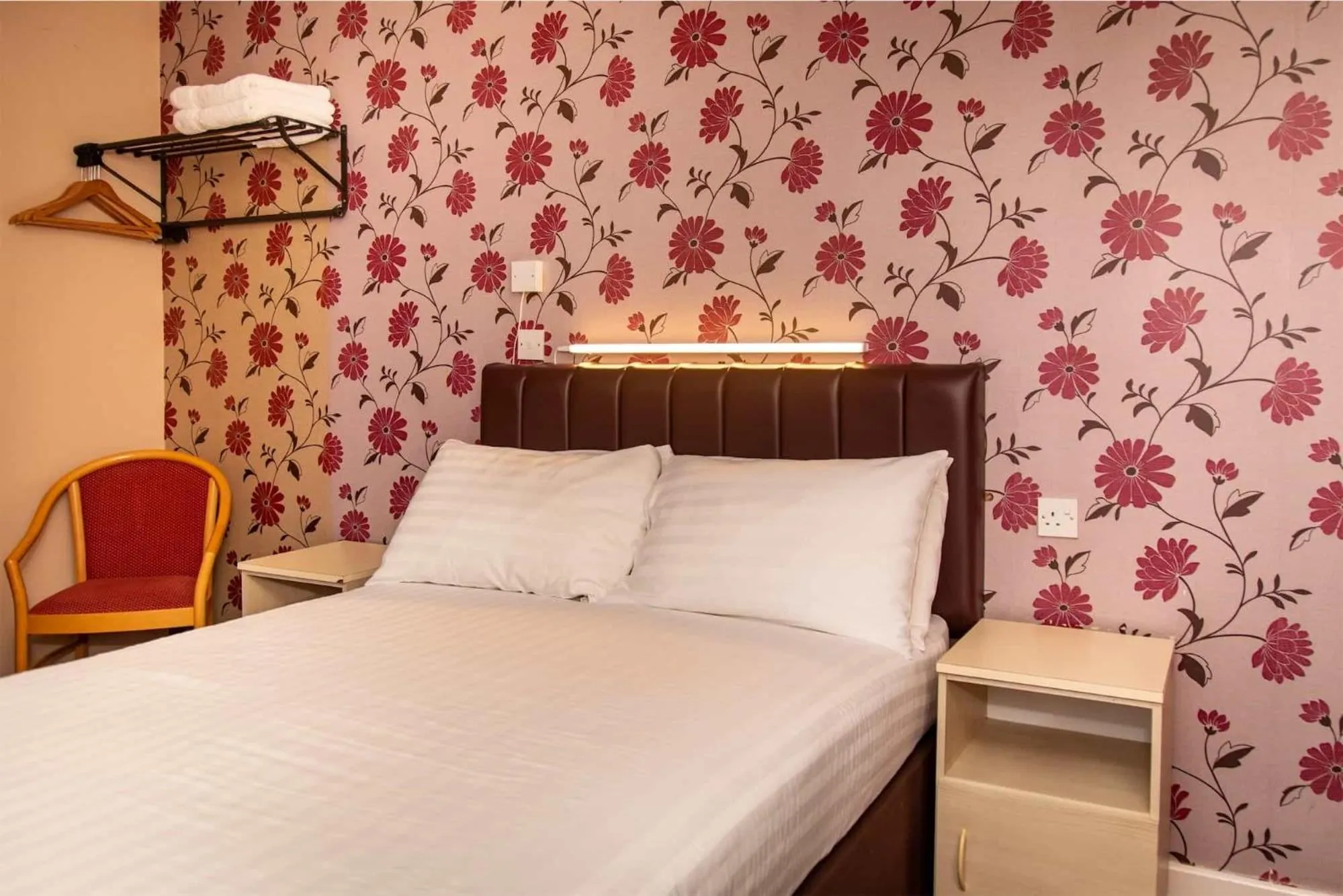 Bedroom, Bed in The Beechfield Hotel