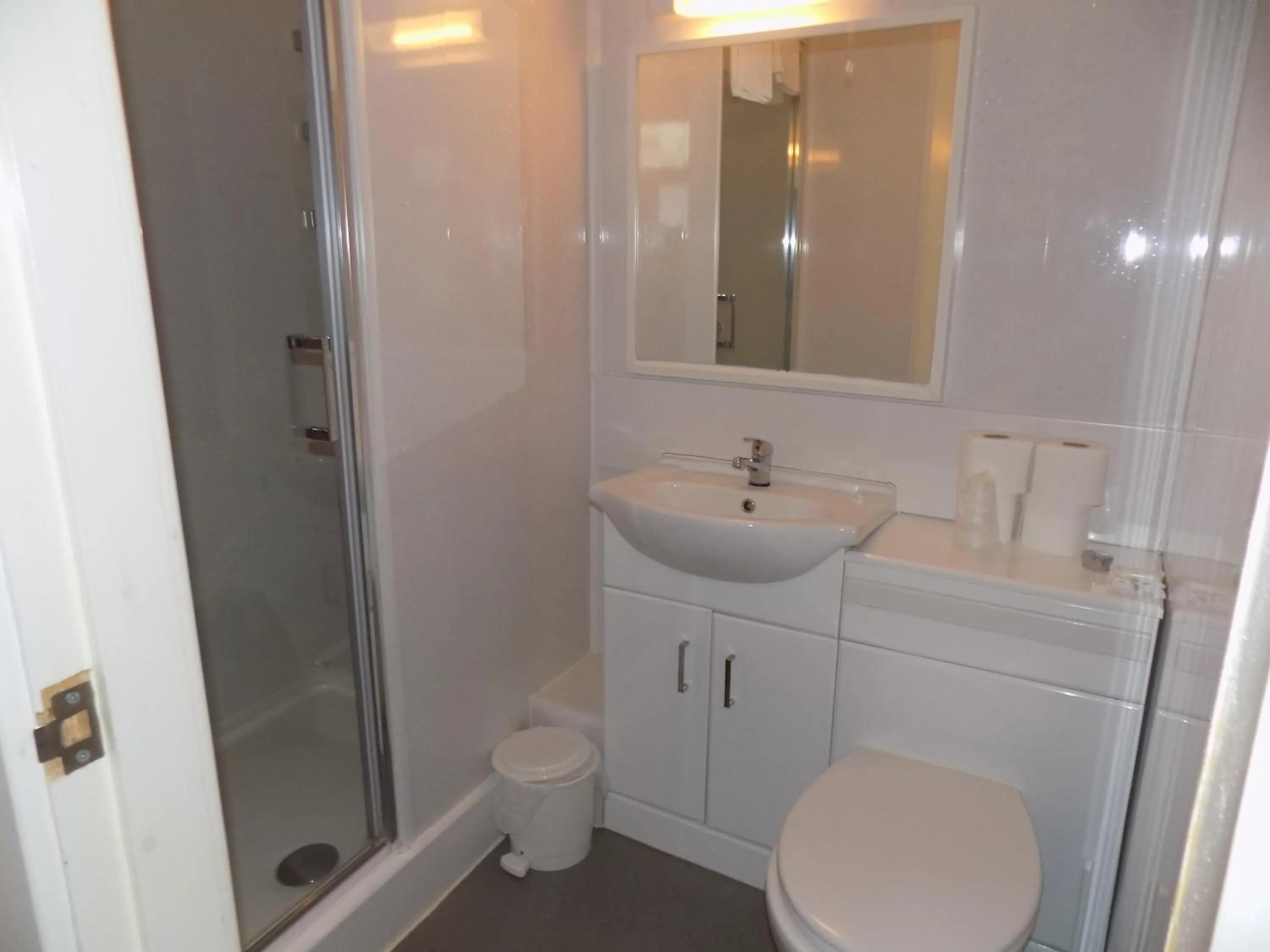 Bathroom in The Beechfield Hotel