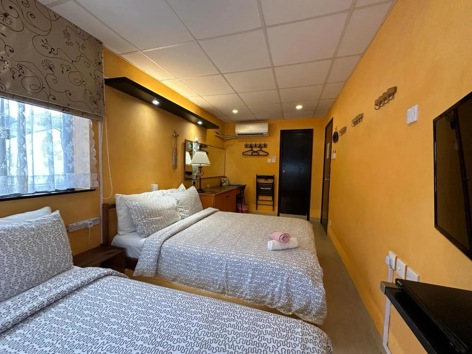 Photo of the whole room, Bed in Bali Holiday Resort