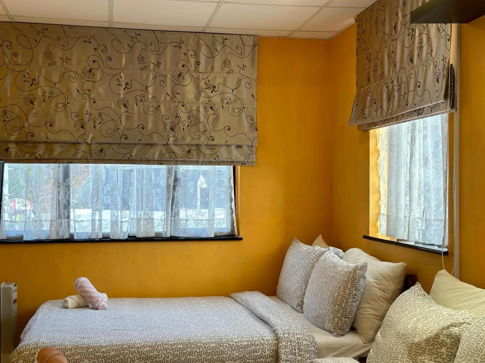 Bed in Bali Holiday Resort