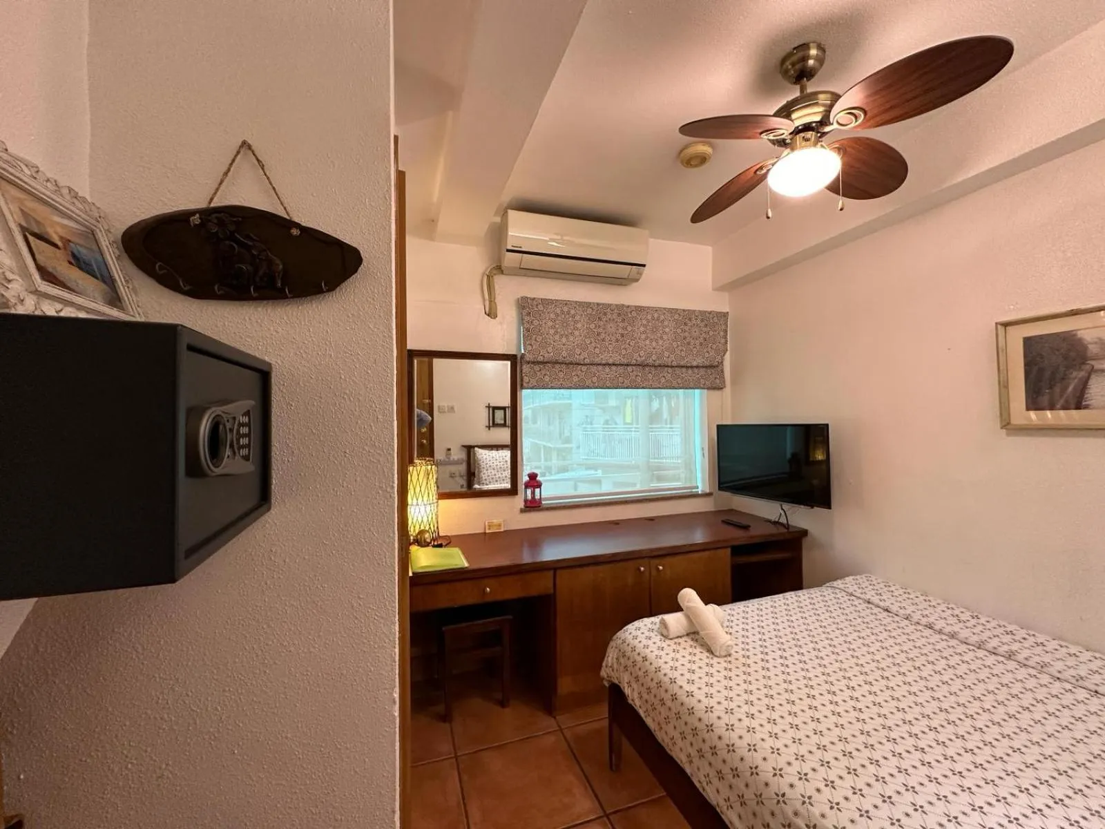 Bedroom, Bed in Bali Holiday Resort
