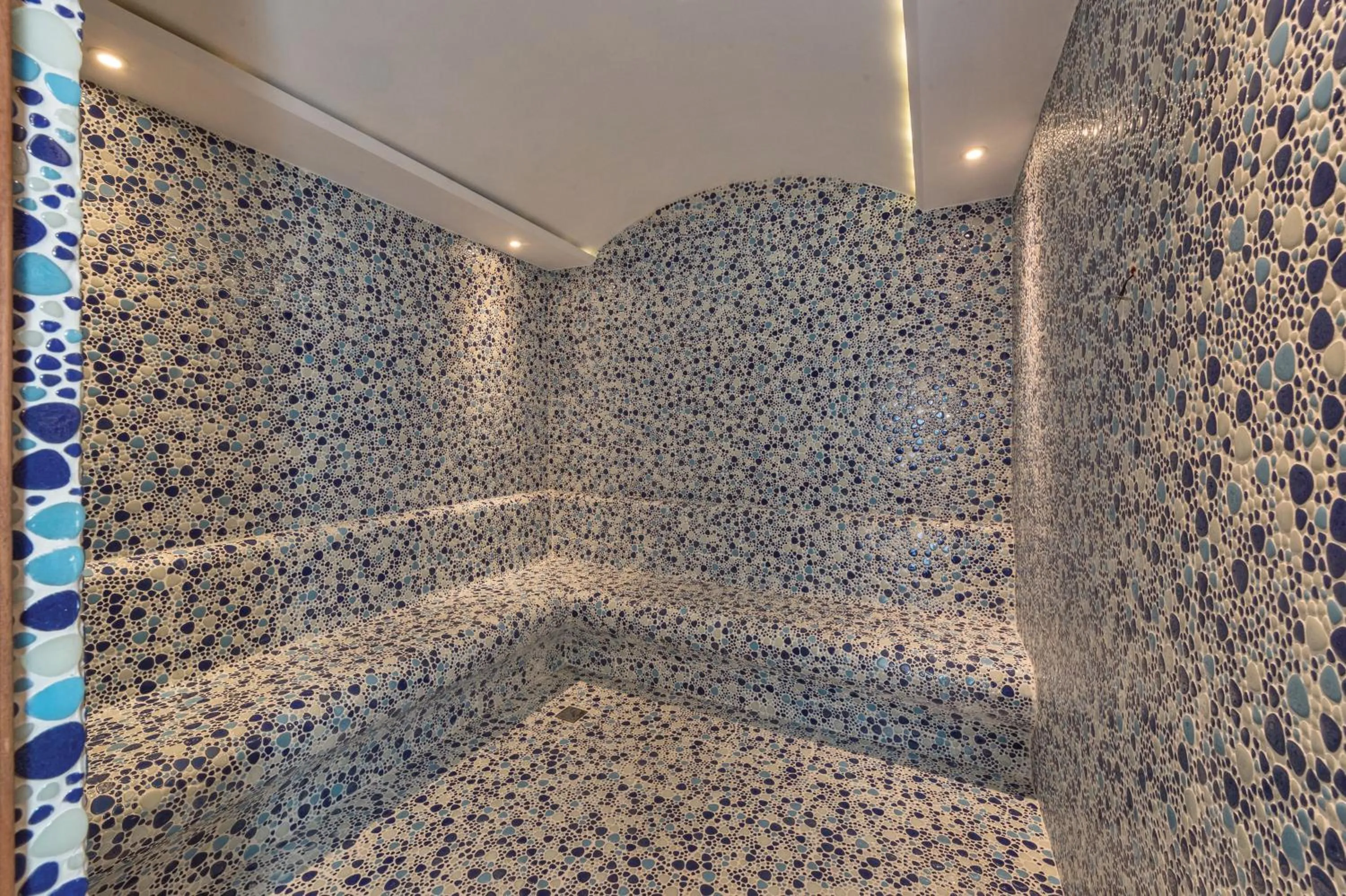 Hot Tub in MARE PARK Hotel & SPA