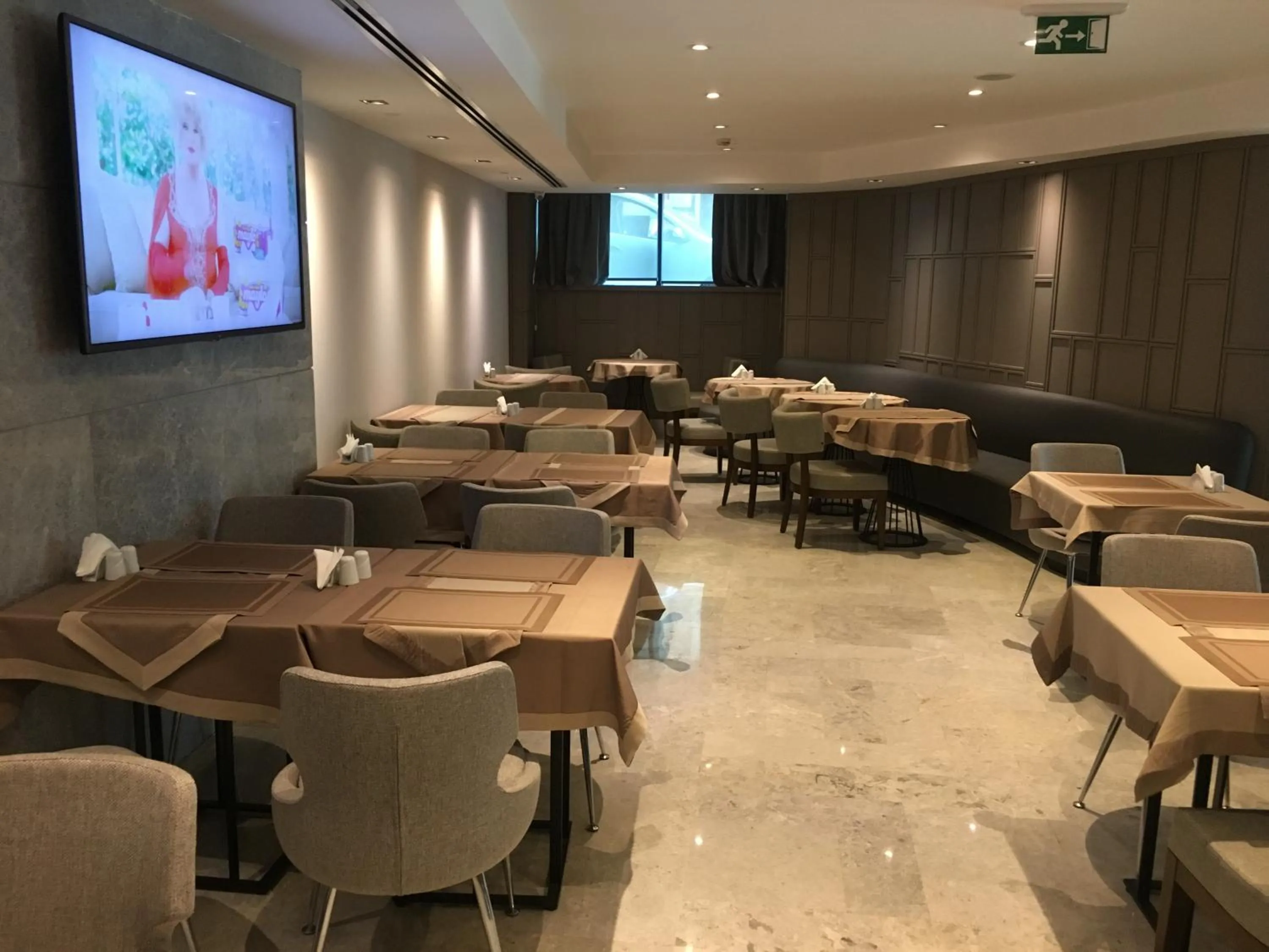 Restaurant/places to eat in MARE PARK Hotel & SPA