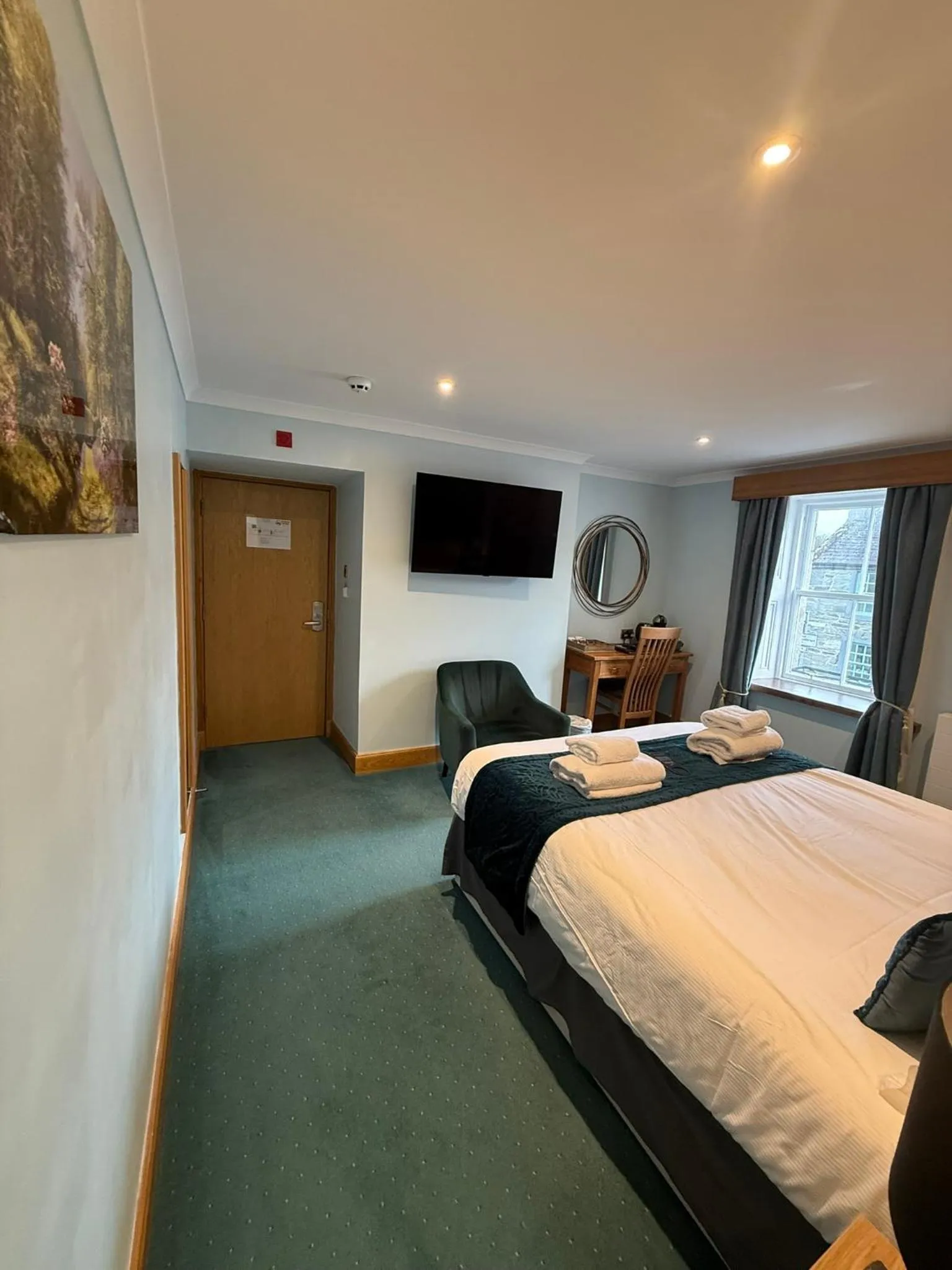 Bed in The Ship Inn - Winner Best Hotel Experience 2024 Visit Scotland