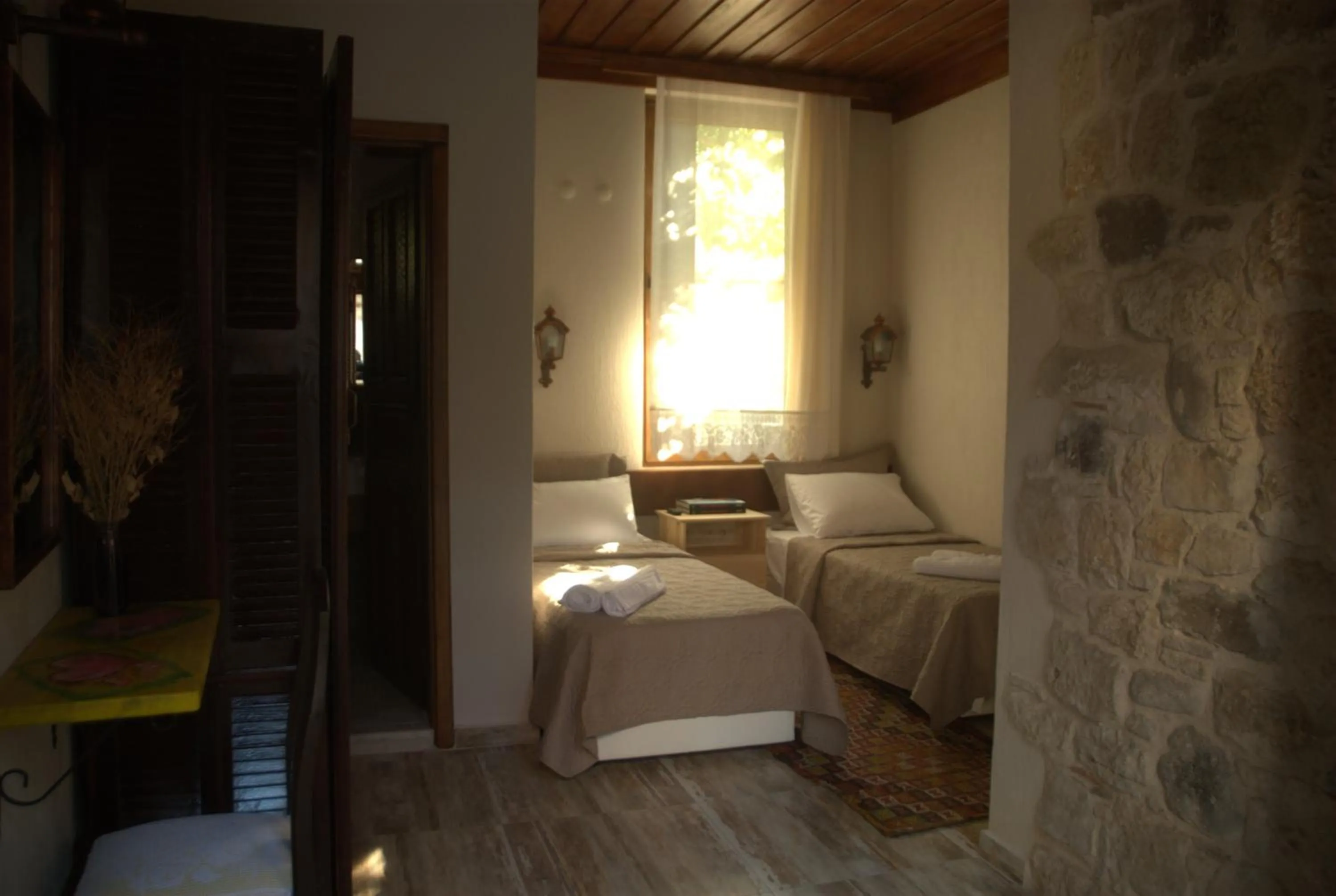 Property building, Bed in Taş Avlu Butik Otel