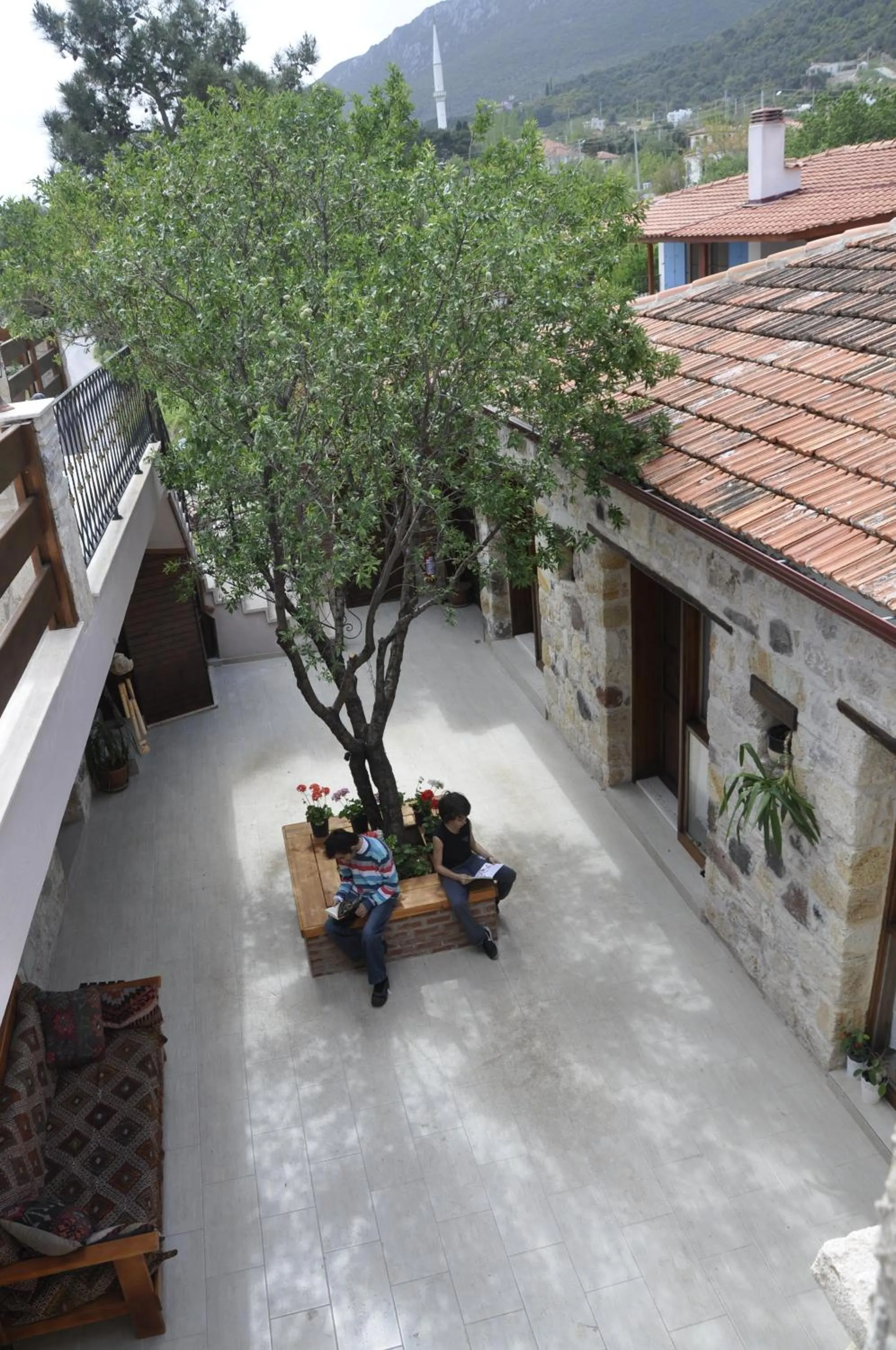 Restaurant/places to eat in Taş Avlu Butik Otel