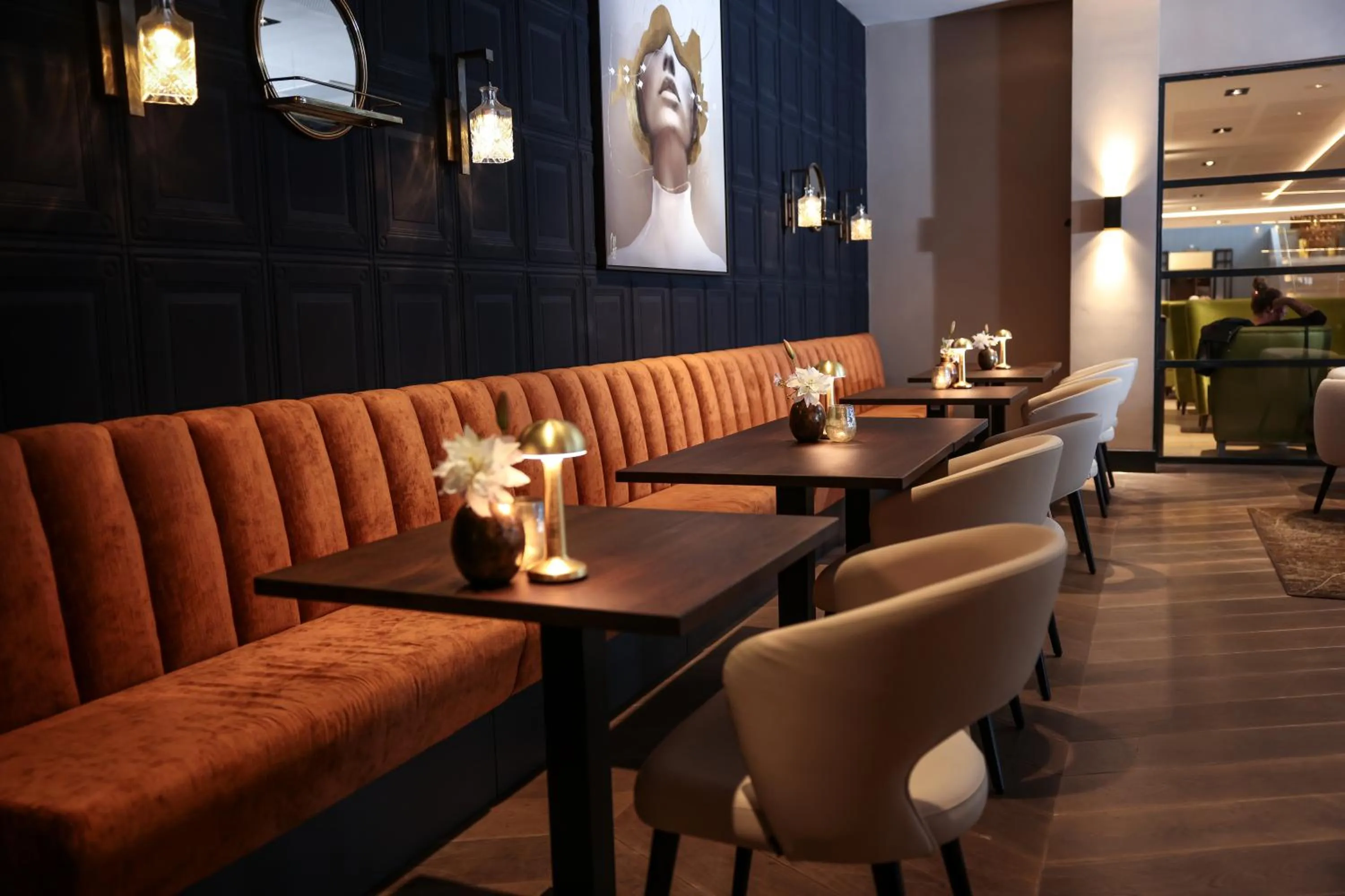 Lounge or bar in Van der Valk Hotel Oostzaan - Amsterdam