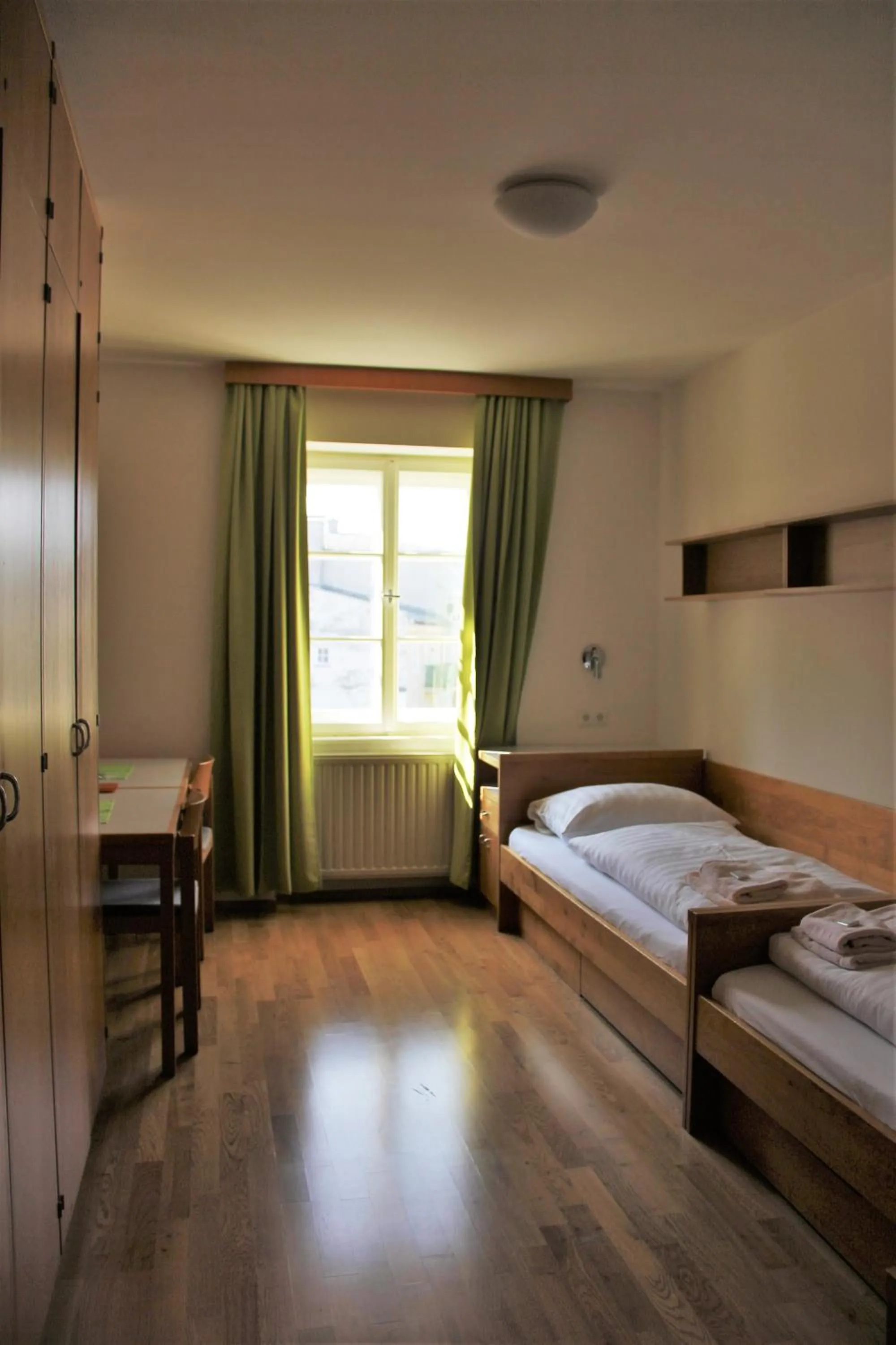 Day, Bed in Institut St.Sebastian