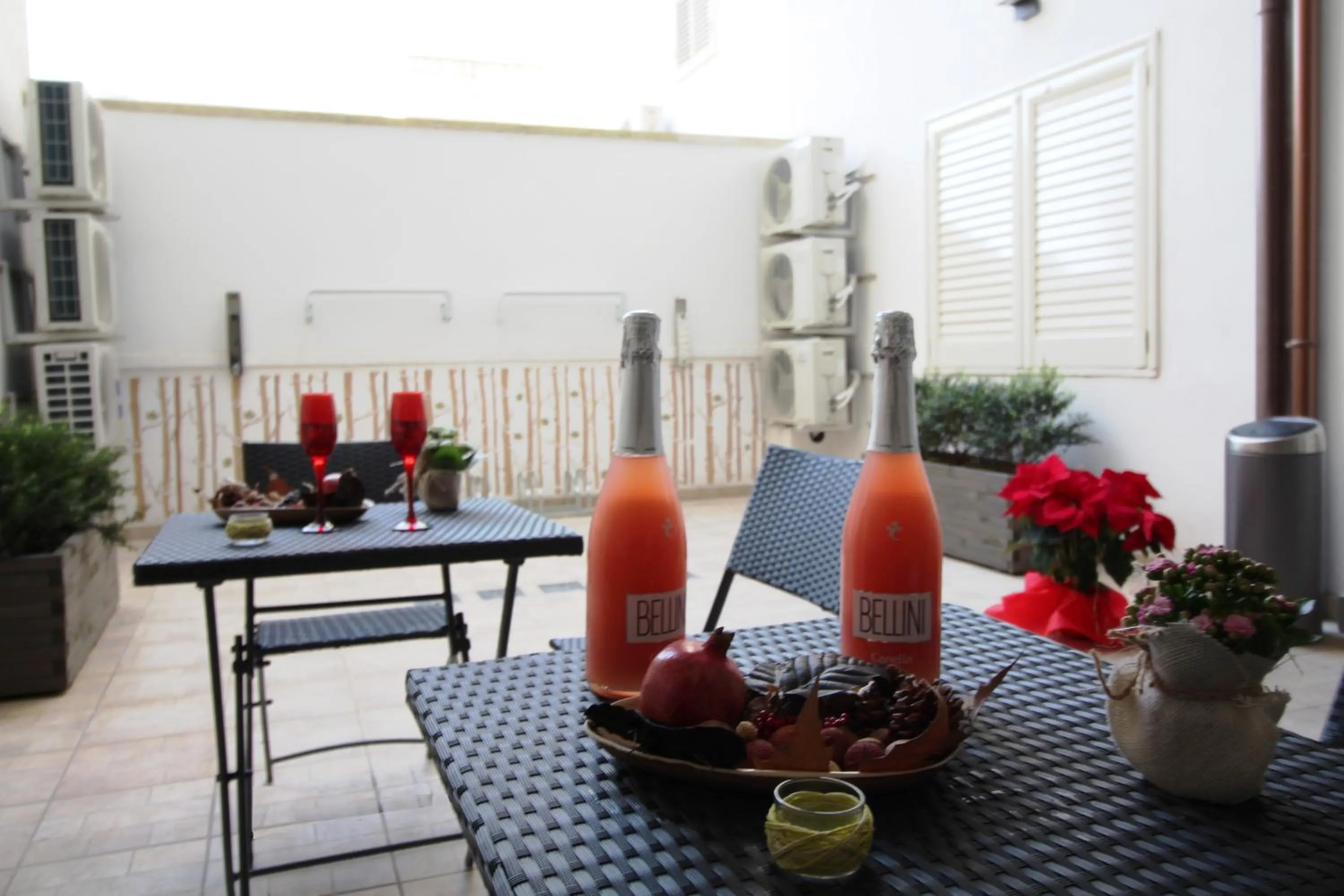 Facade/entrance in San Andreas Suites