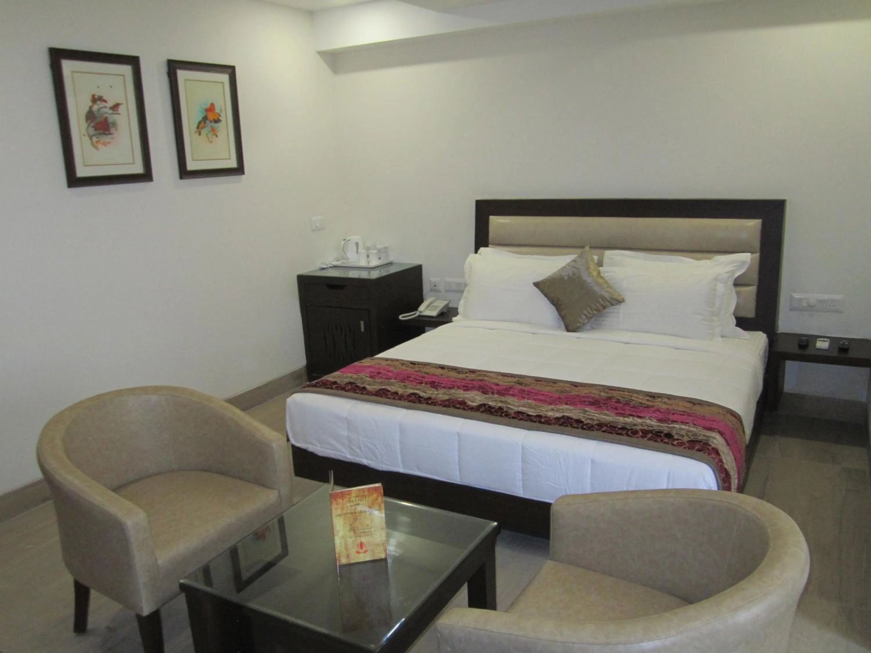 Bedroom, Bed in Hotel Central Palace