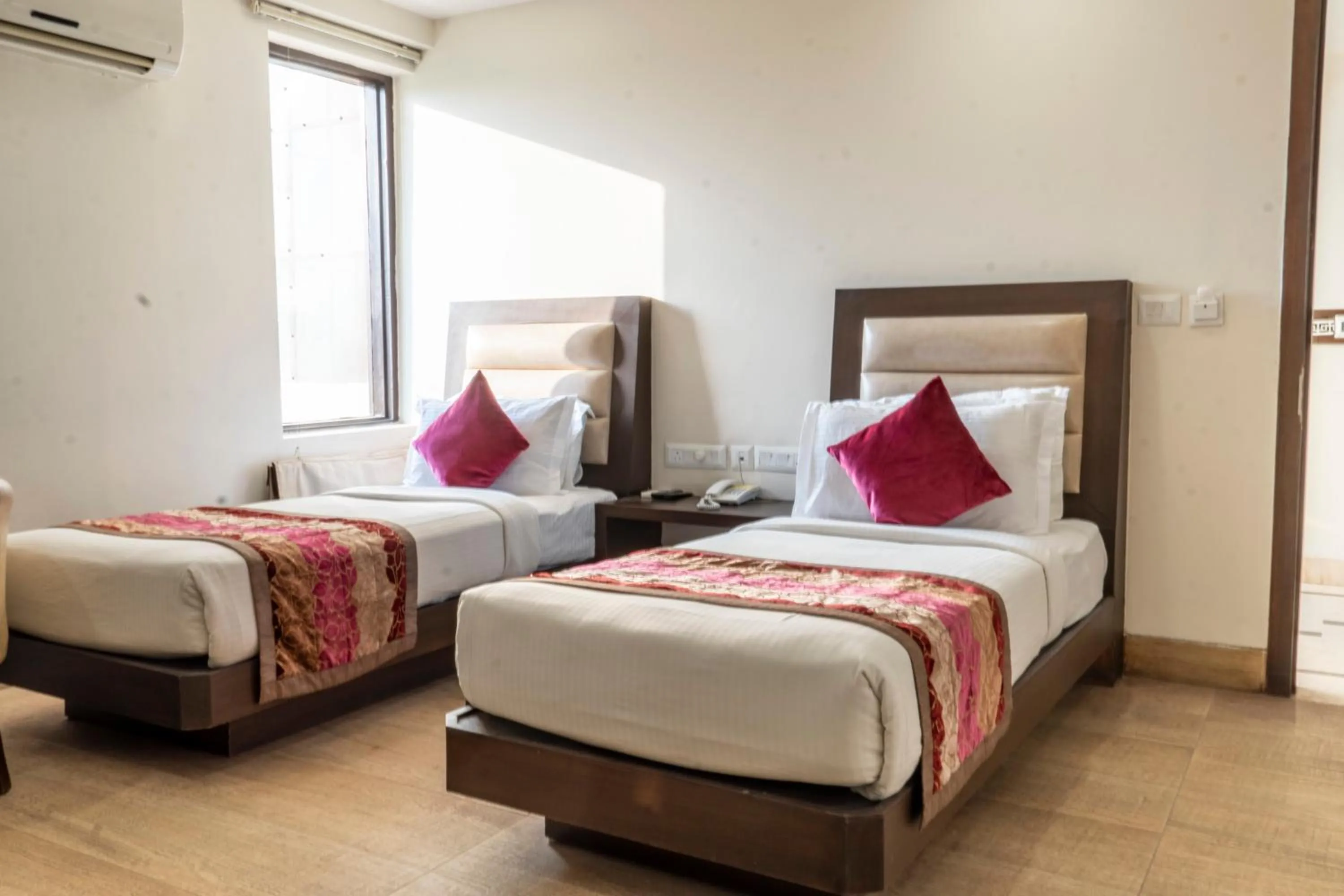 Bed in Hotel Central Palace