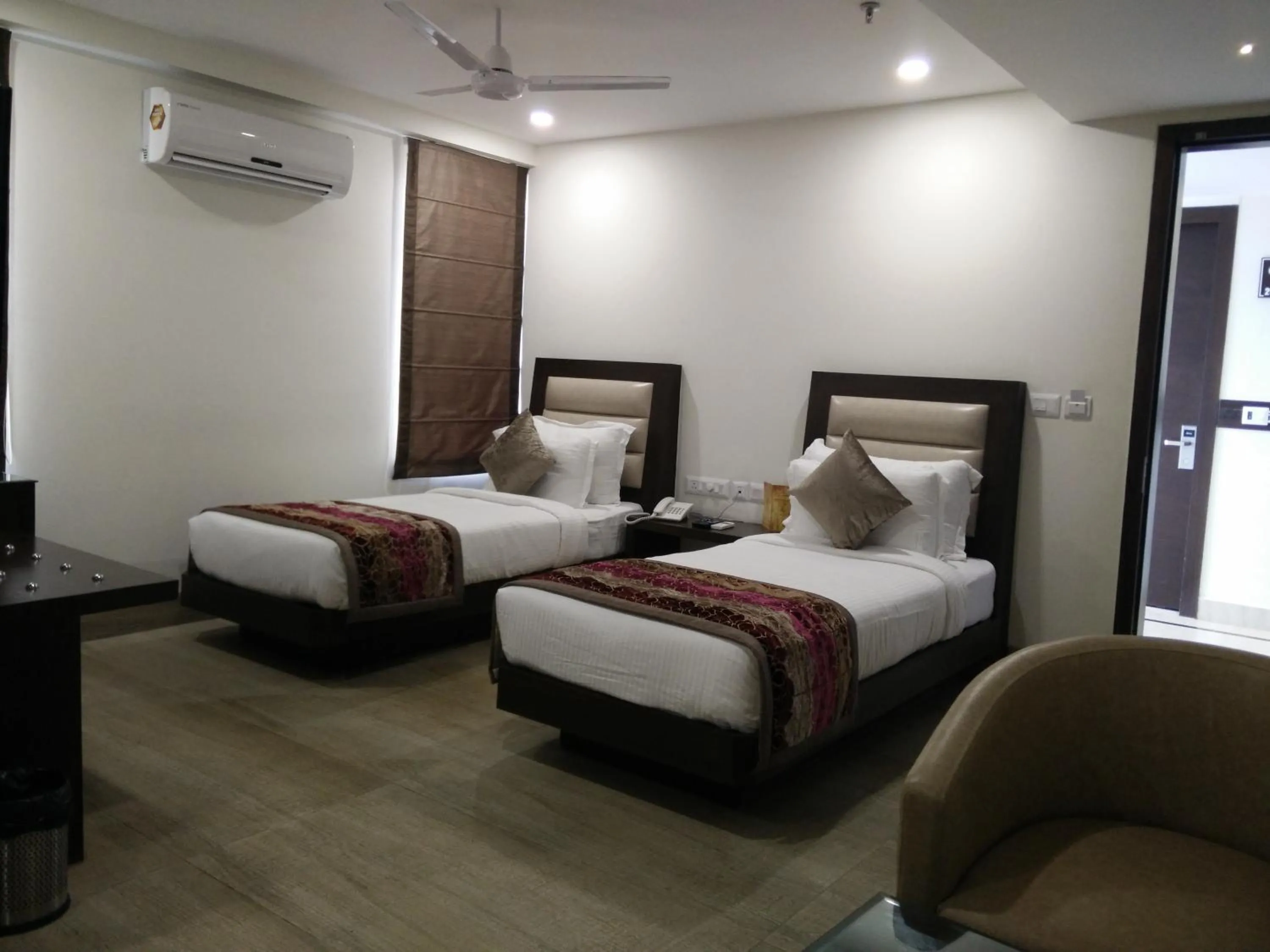 Bed in Hotel Central Palace