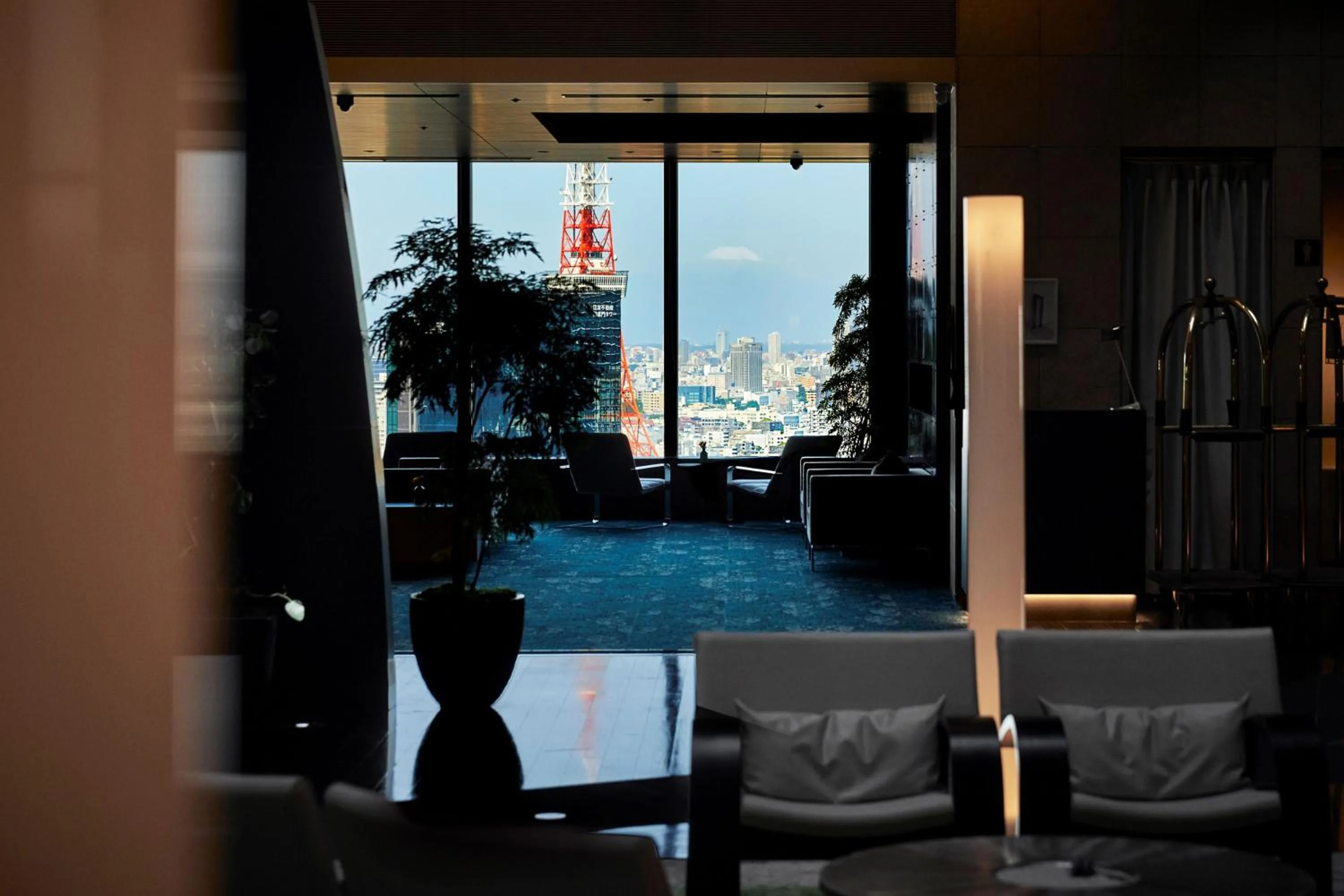 Lobby or reception in Park Hotel Tokyo