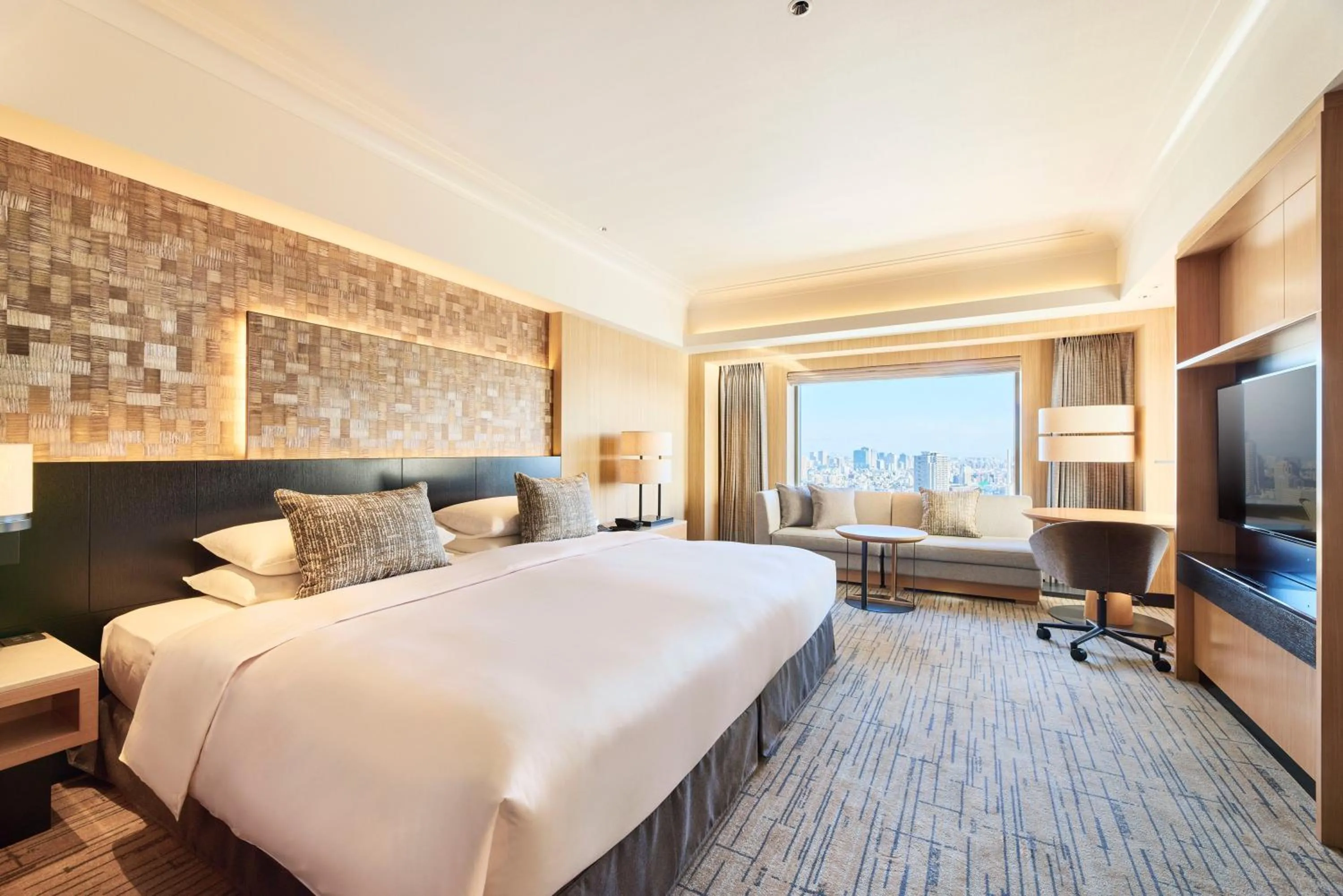 Photo of the whole room, Bed in Cerulean Tower Tokyu Hotel, A Pan Pacific Partner Hotel