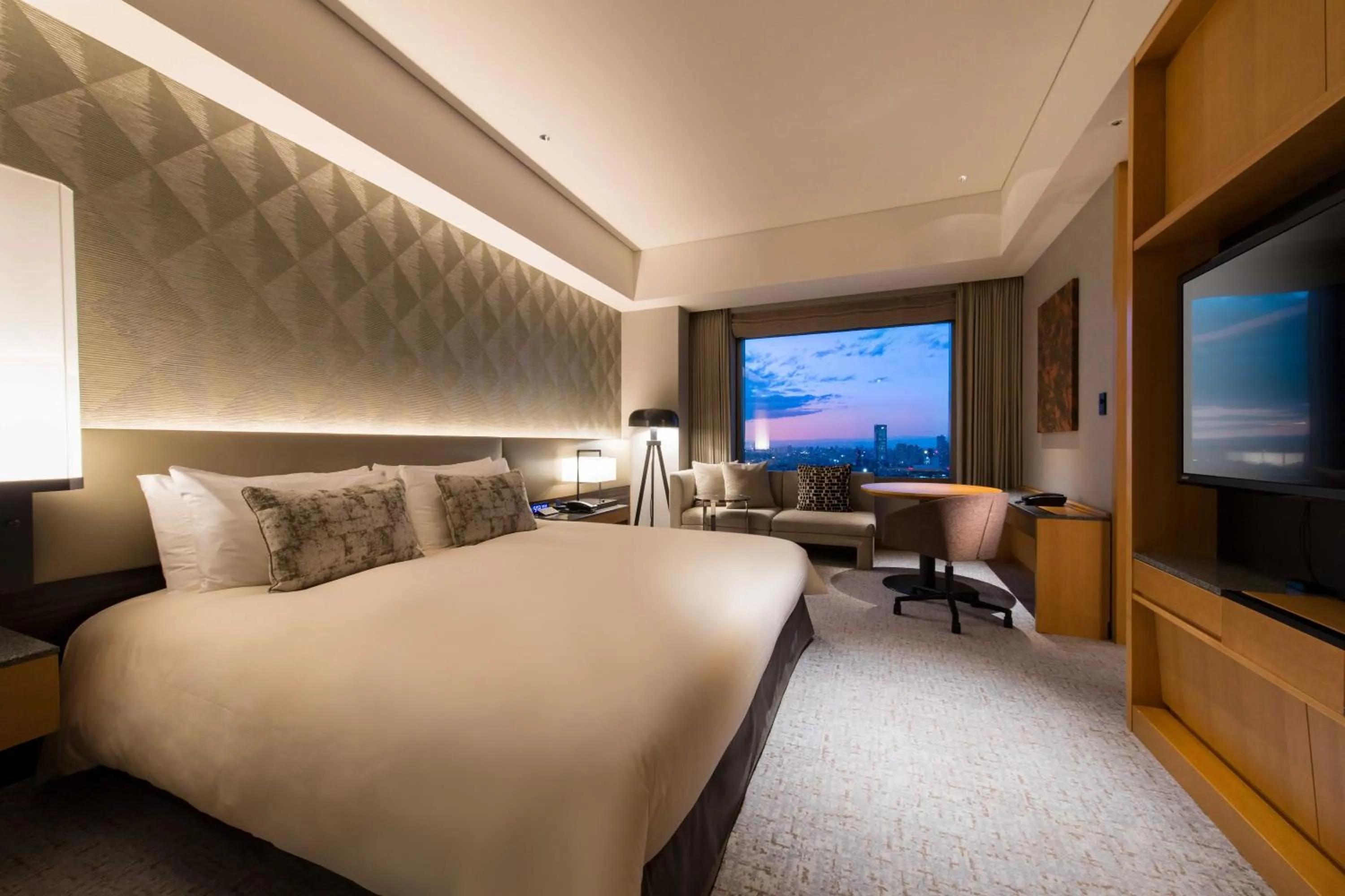 Photo of the whole room, Bed in Cerulean Tower Tokyu Hotel, A Pan Pacific Partner Hotel