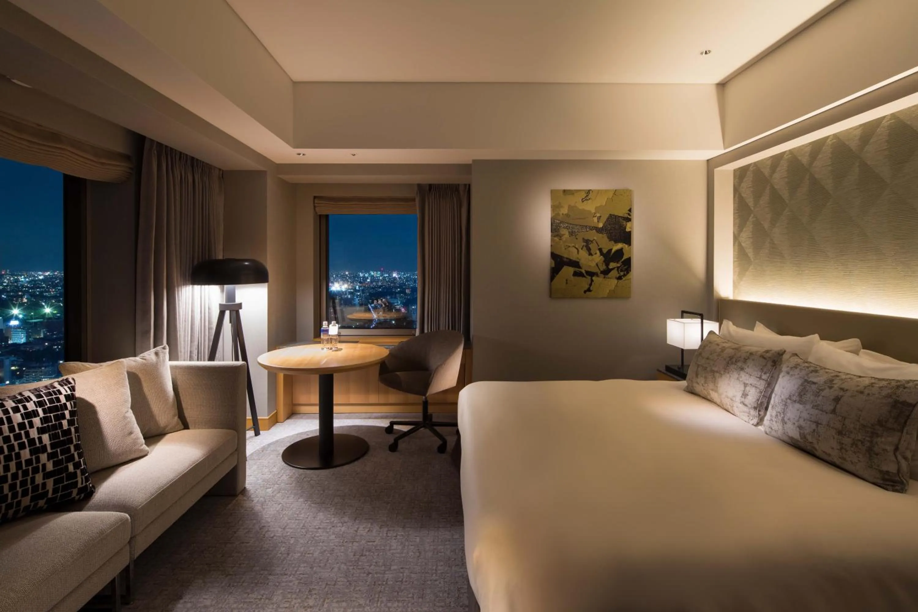 Photo of the whole room, Bed in Cerulean Tower Tokyu Hotel, A Pan Pacific Partner Hotel