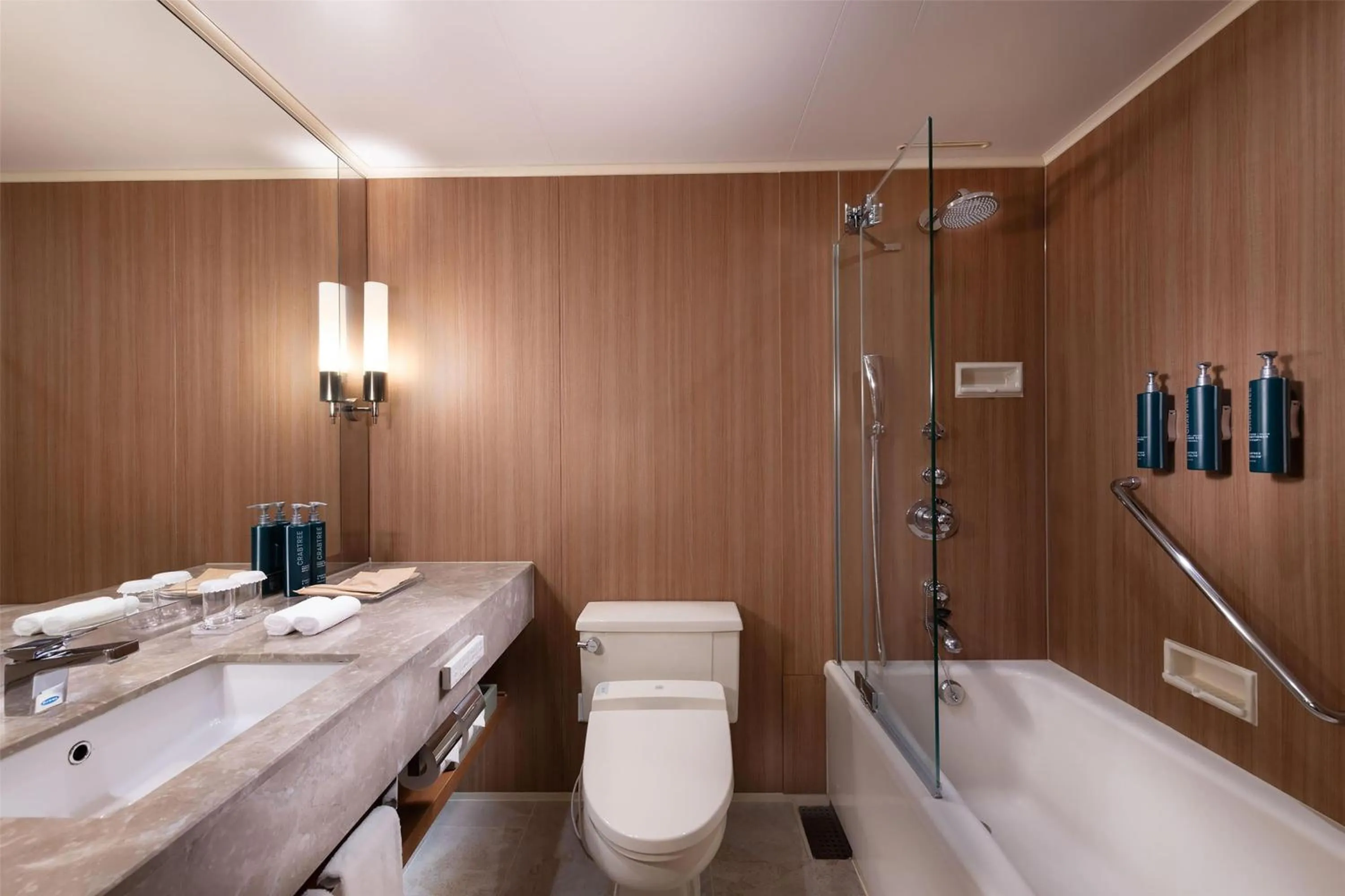 Bathroom in Hilton Osaka Hotel