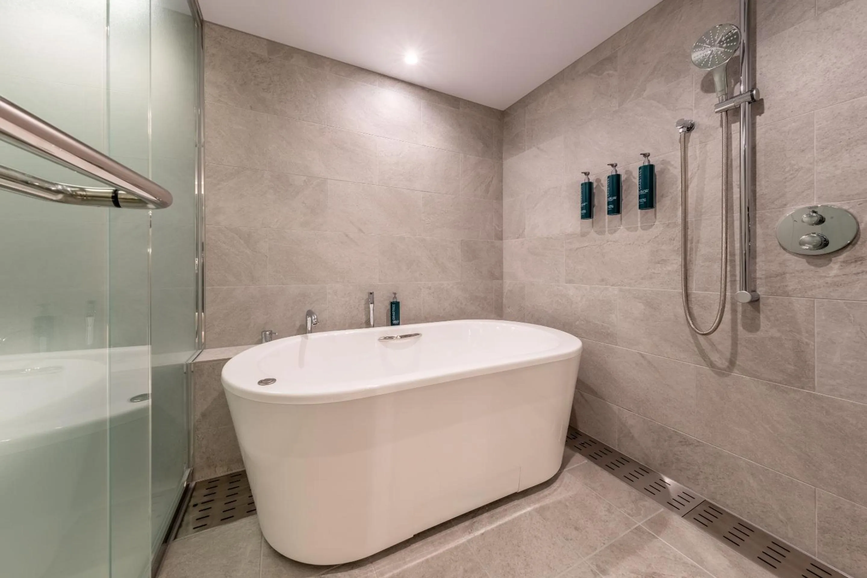 Bathroom in Hilton Tokyo Bay