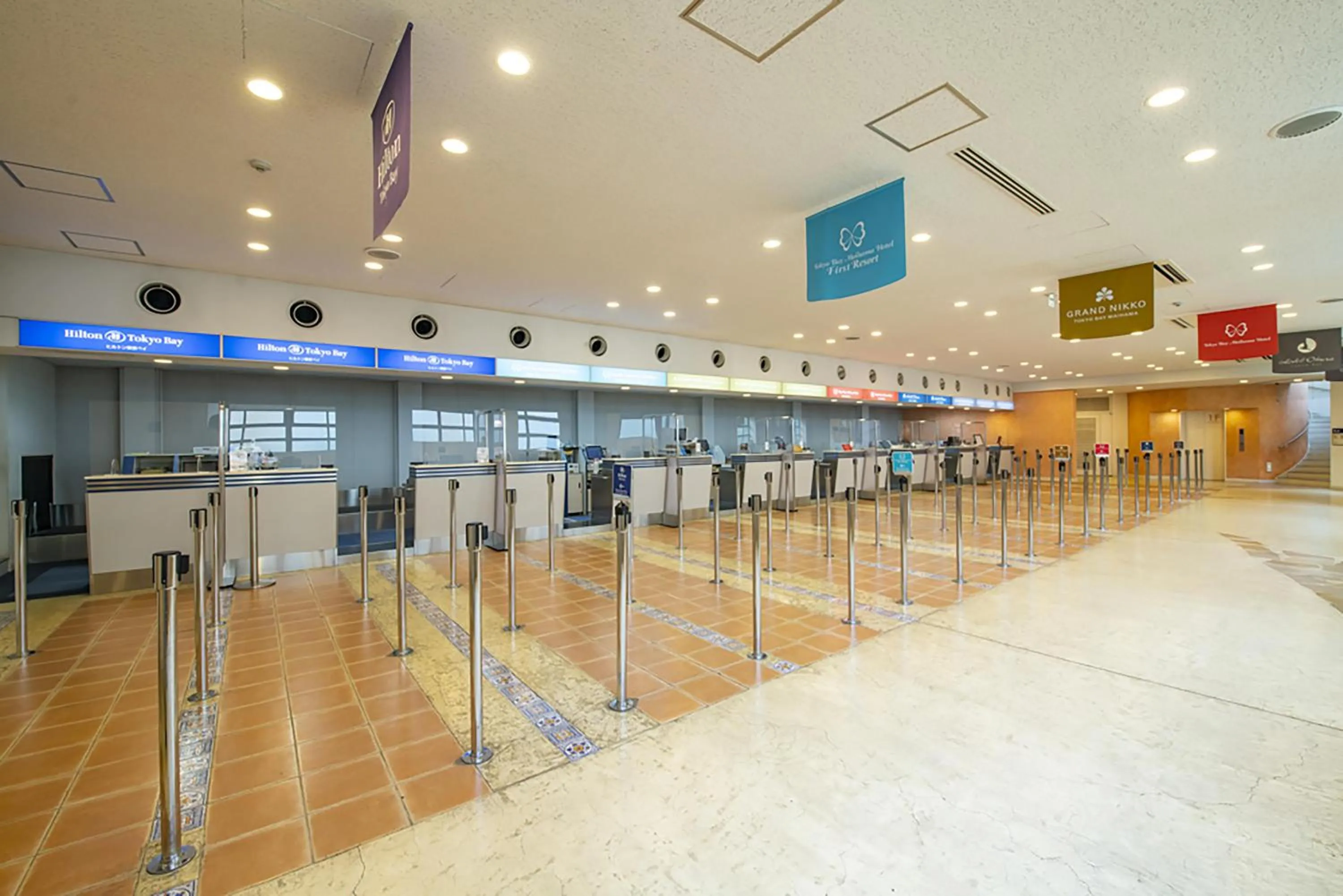 Lobby or reception in Hilton Tokyo Bay