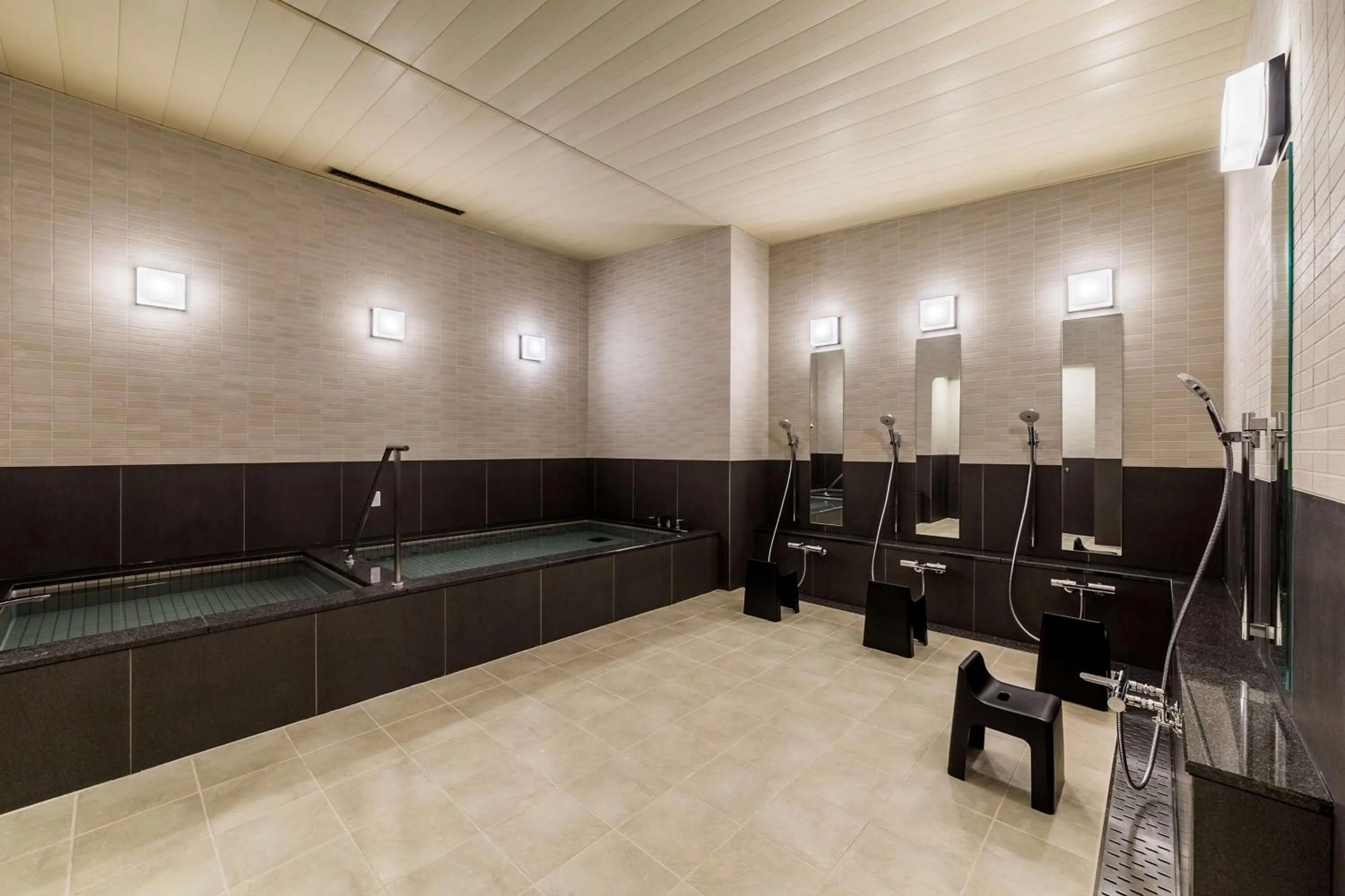 Fitness centre/facilities in Hilton Tokyo Bay