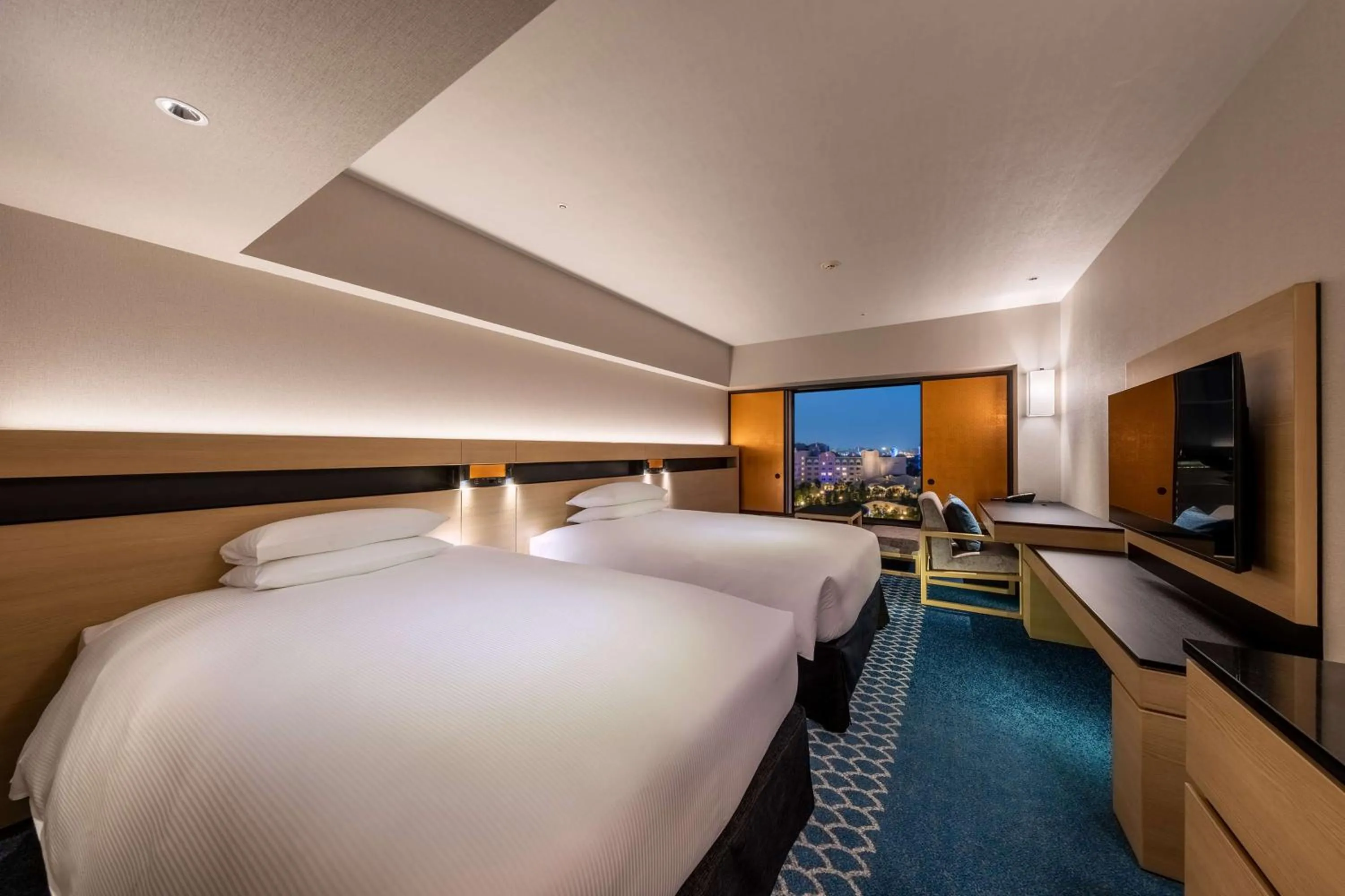 Bedroom, Bed in Hilton Tokyo Bay